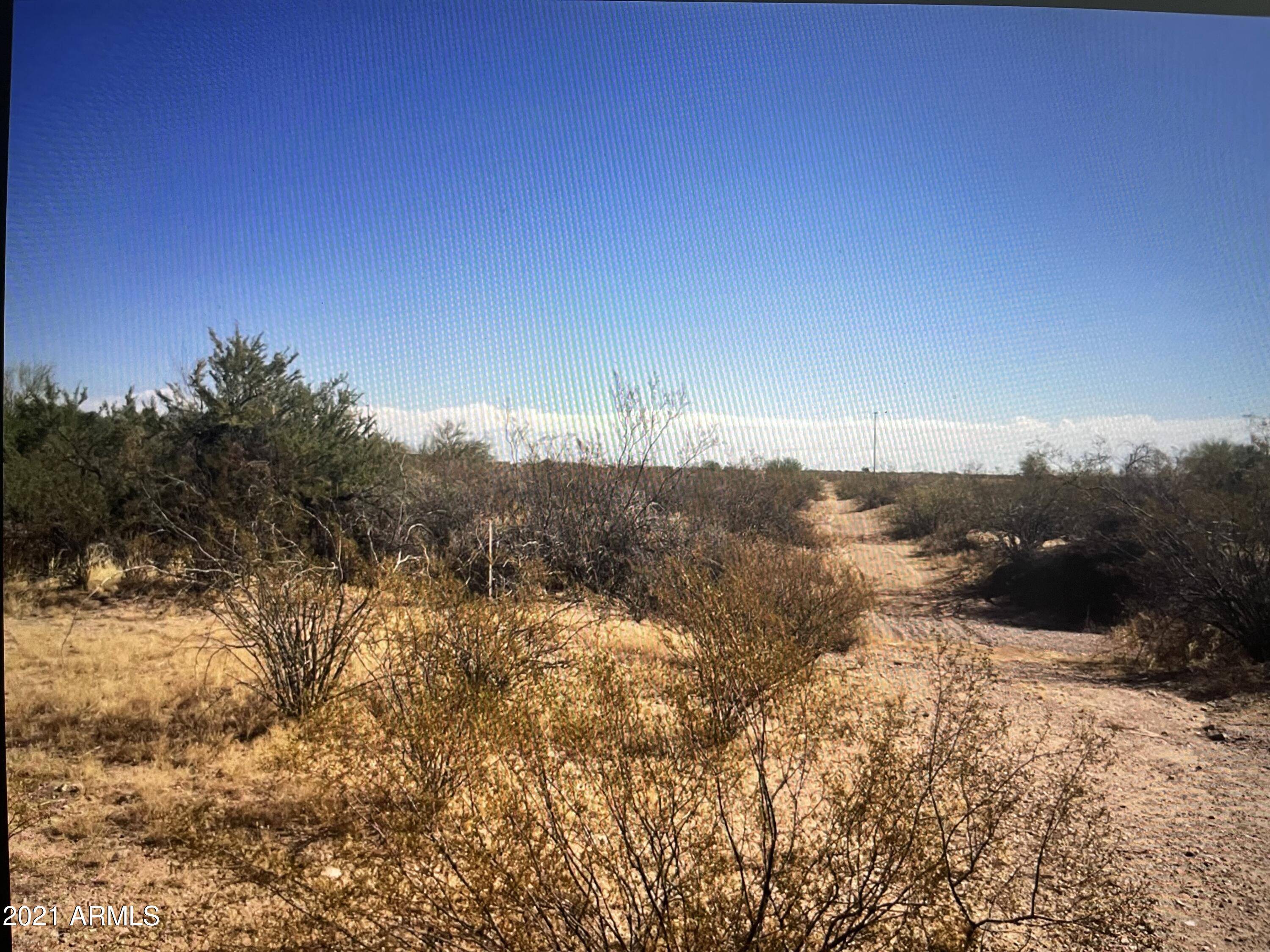 Wittmann, AZ 85361,0 W Red Bird Road #129