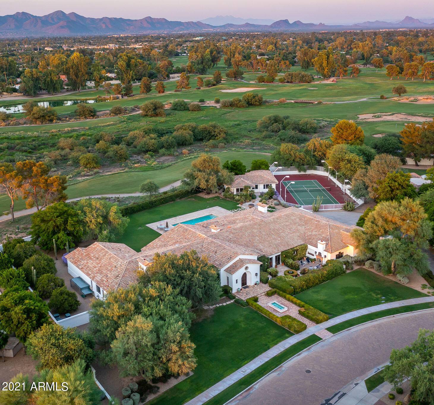 Paradise Valley, AZ 85253,6550 E EL MARO Circle