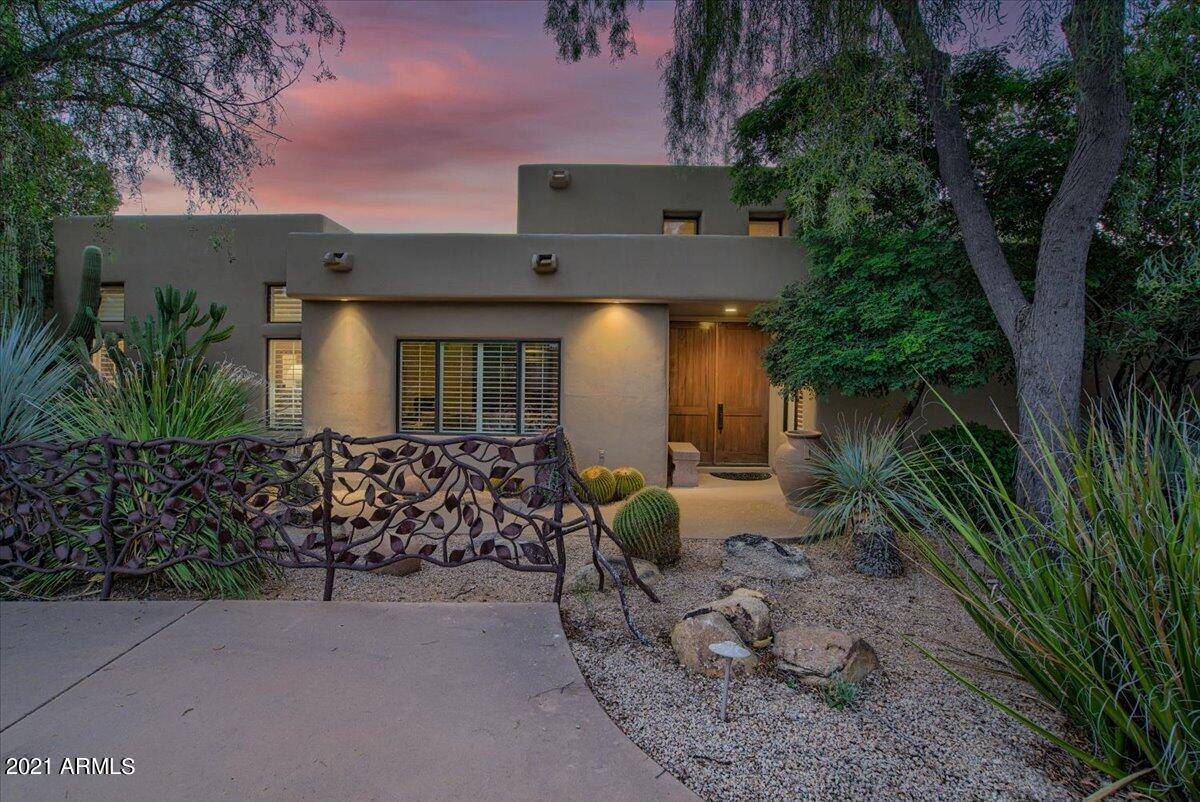 Scottsdale, AZ 85266,7800 E BOULDERS Parkway #8