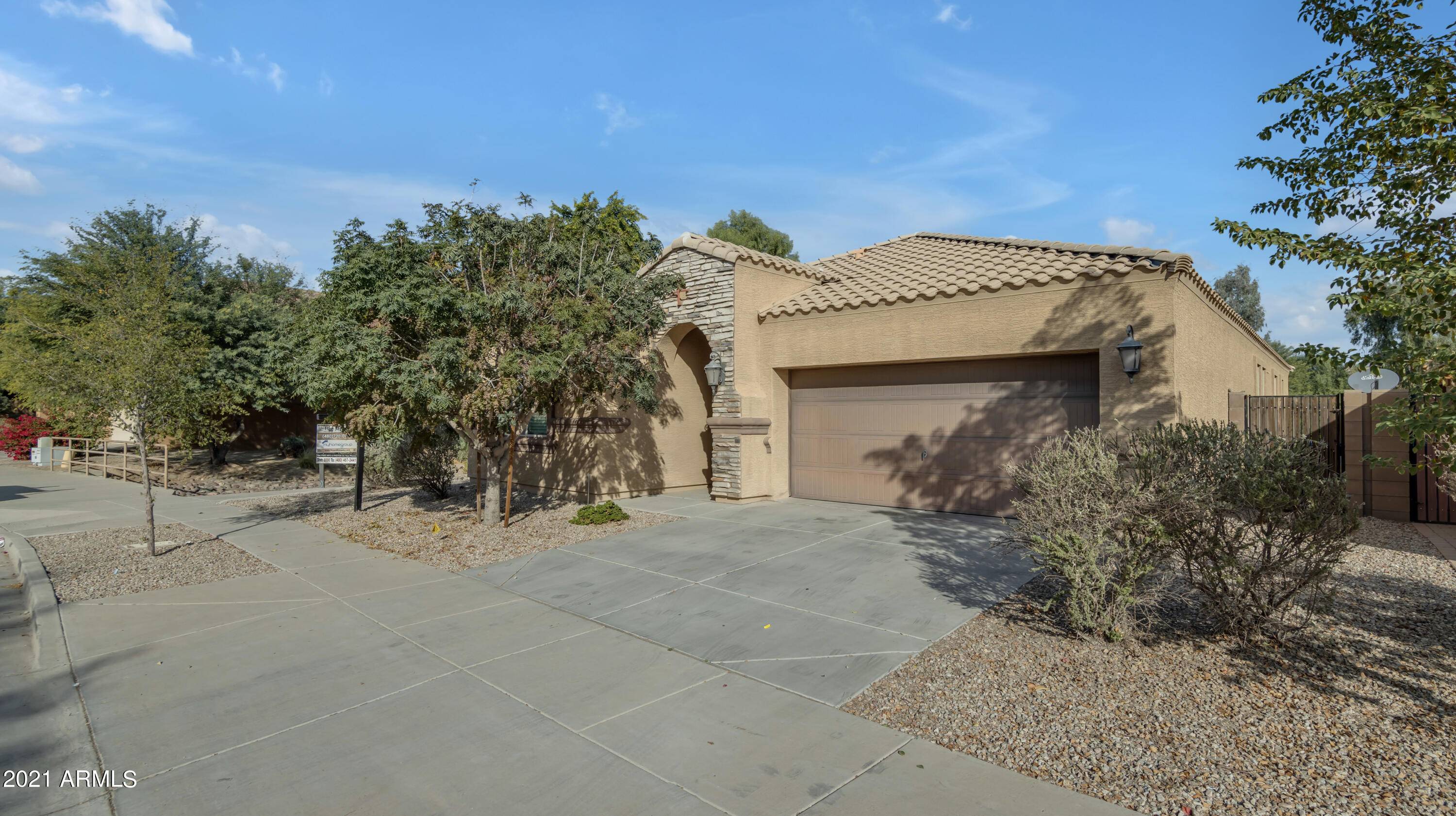 Tolleson, AZ 85353,8926 W CROWN KING Road