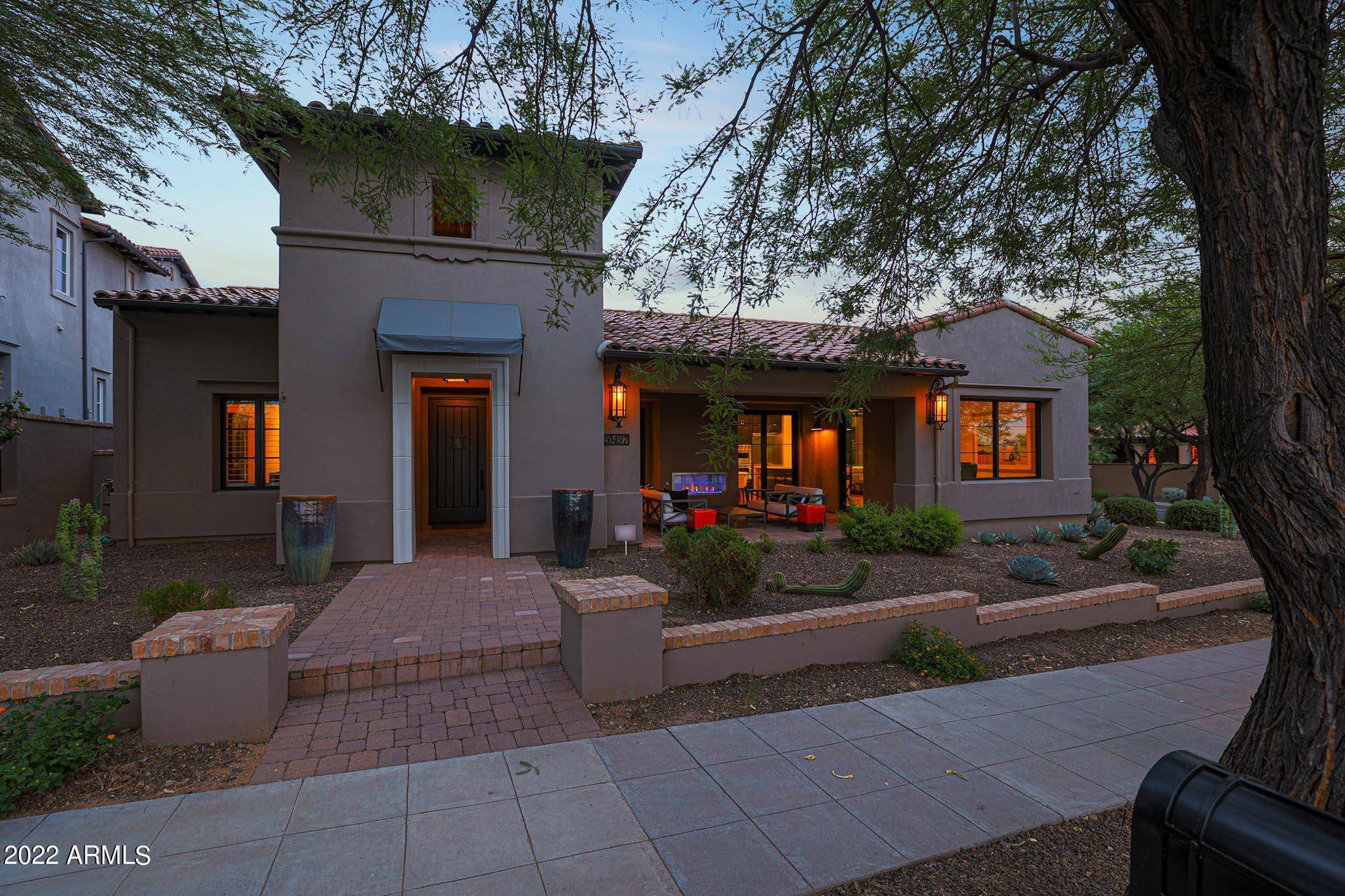 Scottsdale, AZ 85255,20497 N 100th Place