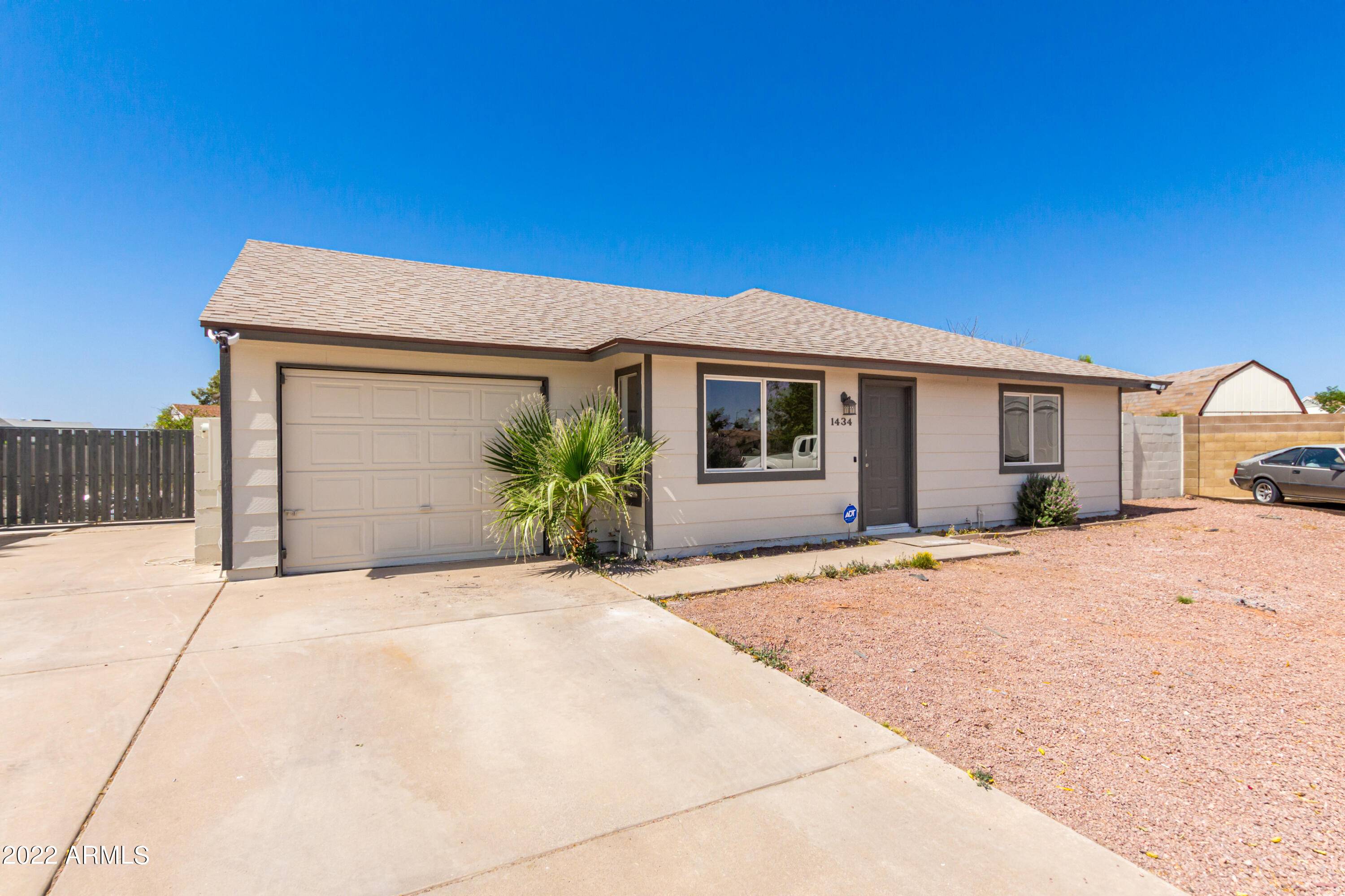 Mesa, AZ 85203,1434 N BELLVIEW --