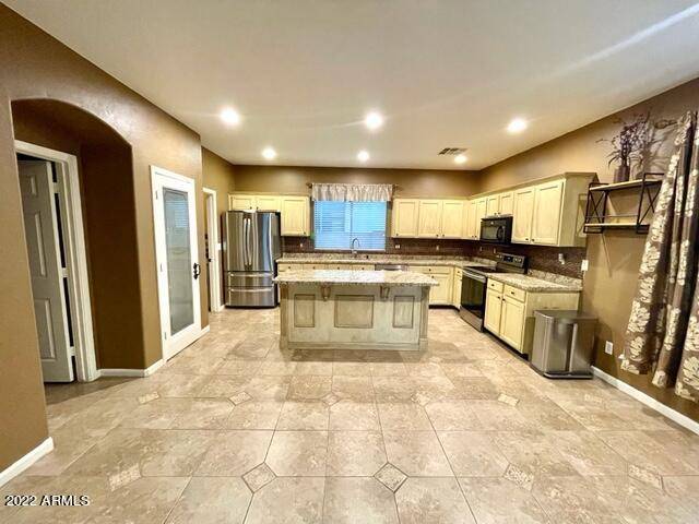 Gilbert, AZ 85295,3174 S SOUTHWIND Drive