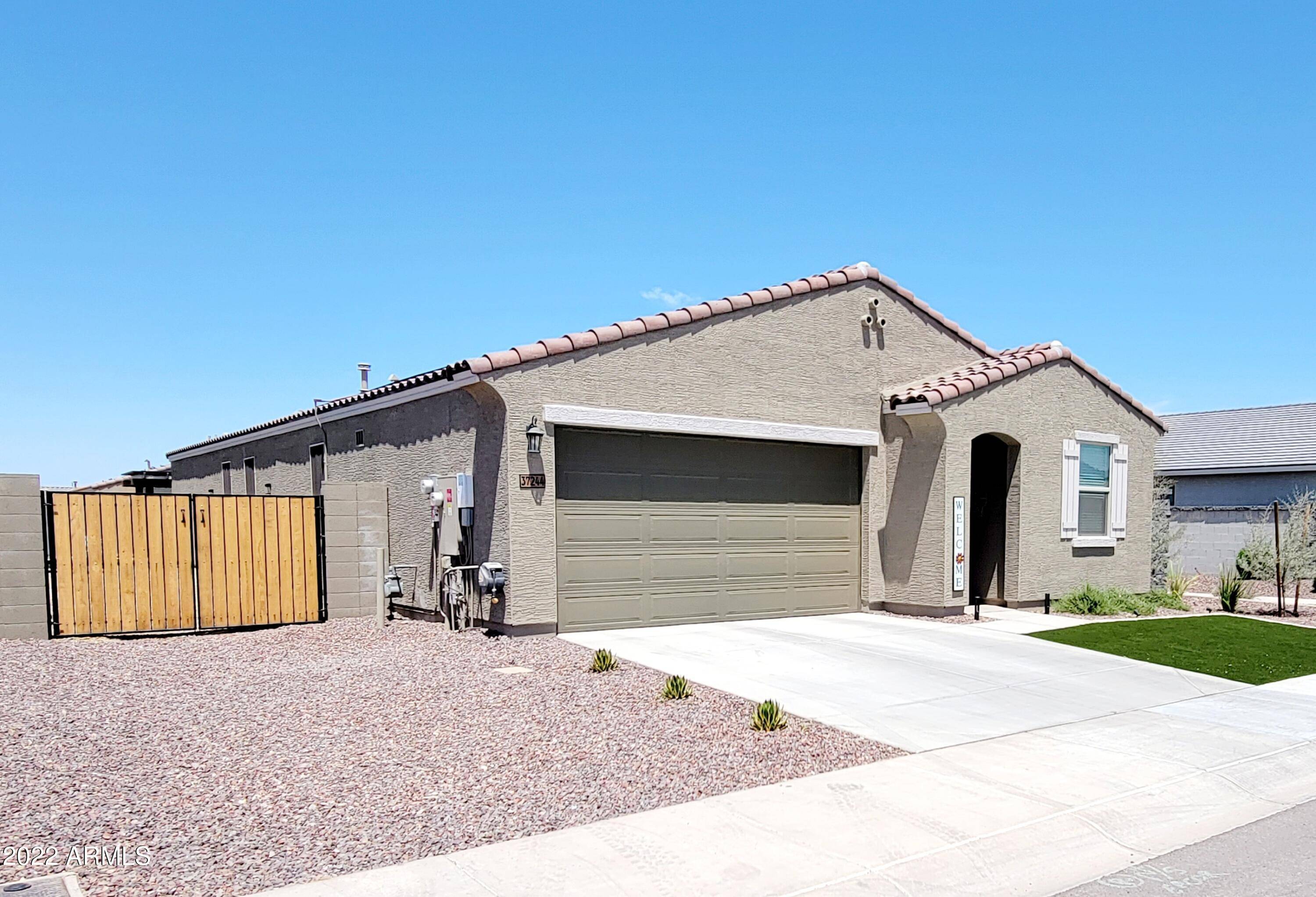 San Tan Valley, AZ 85140,37244 N CANTER Street