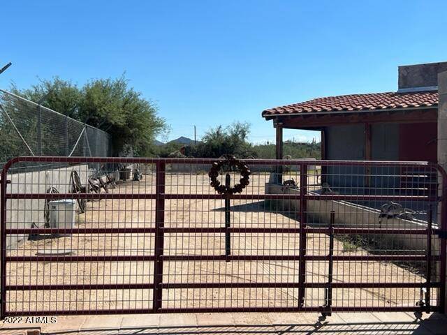 New River, AZ 85087,2335 W ESTRELLA Road