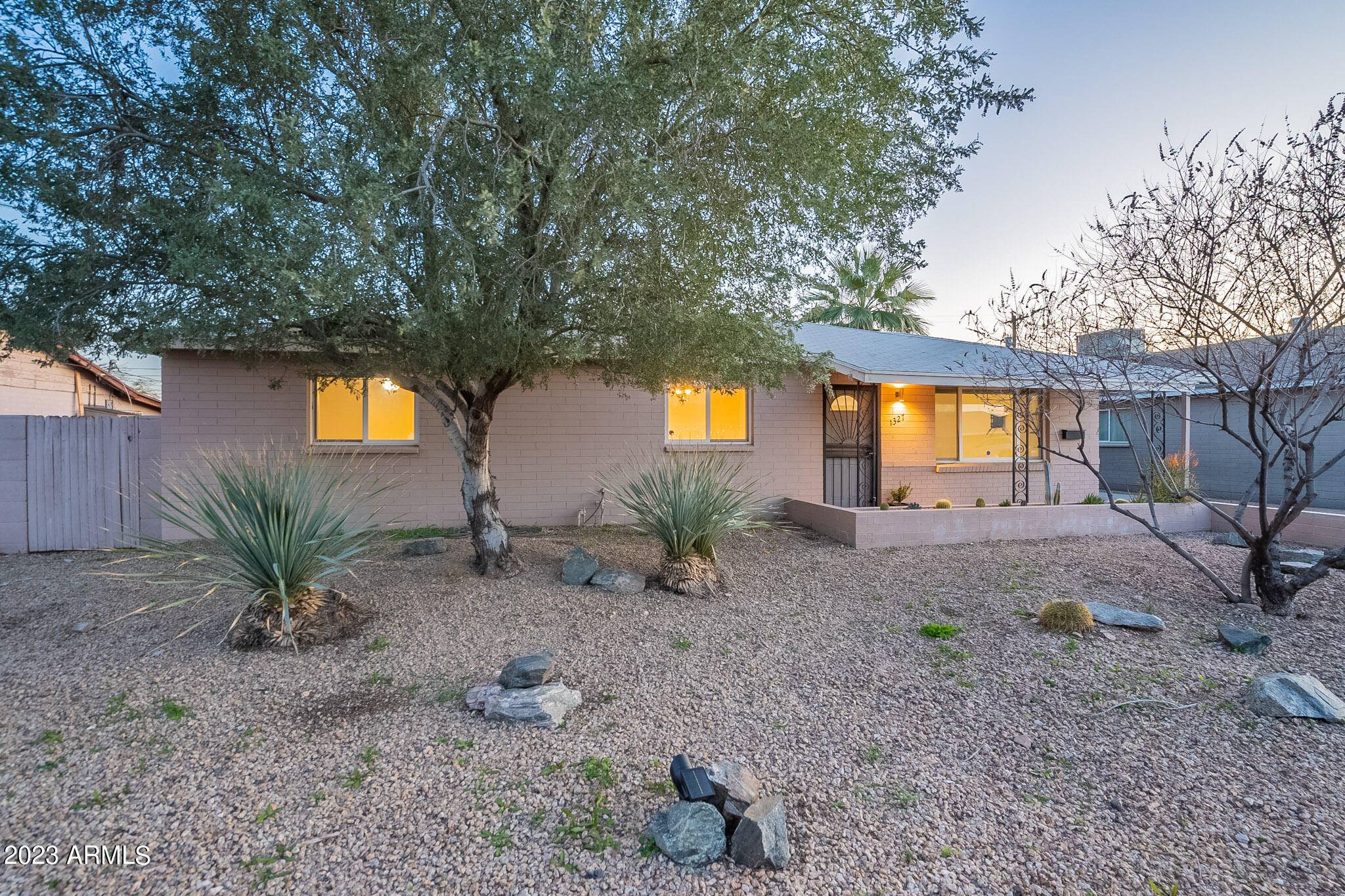 Tempe, AZ 85281,1327 W 10TH Street
