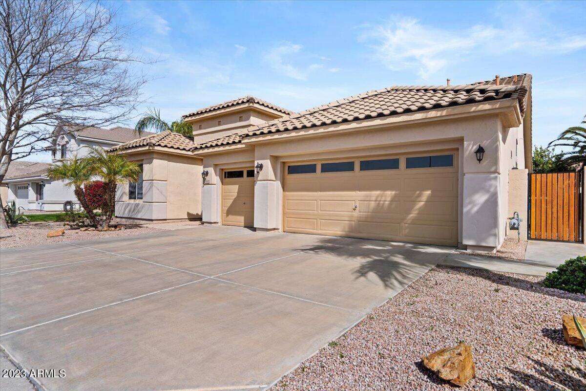 Chandler, AZ 85225,661 N VELERO Street