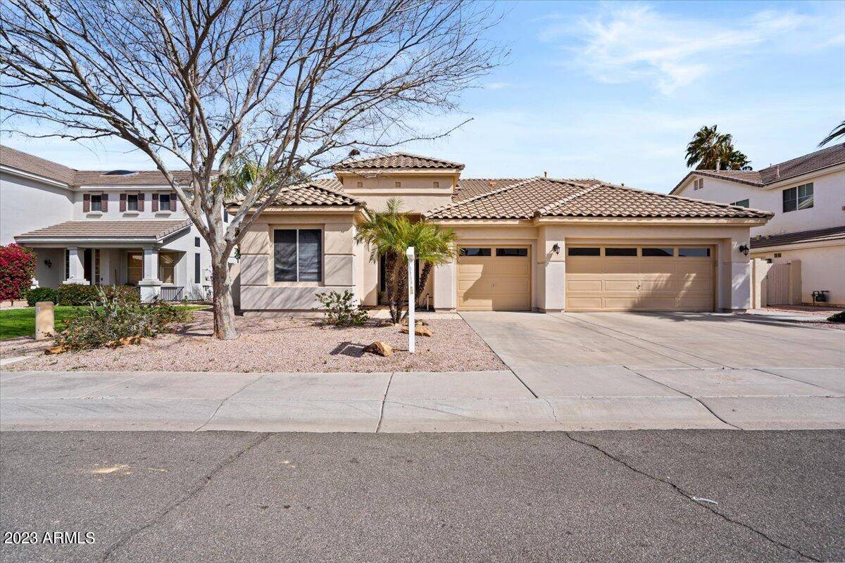 Chandler, AZ 85225,661 N VELERO Street