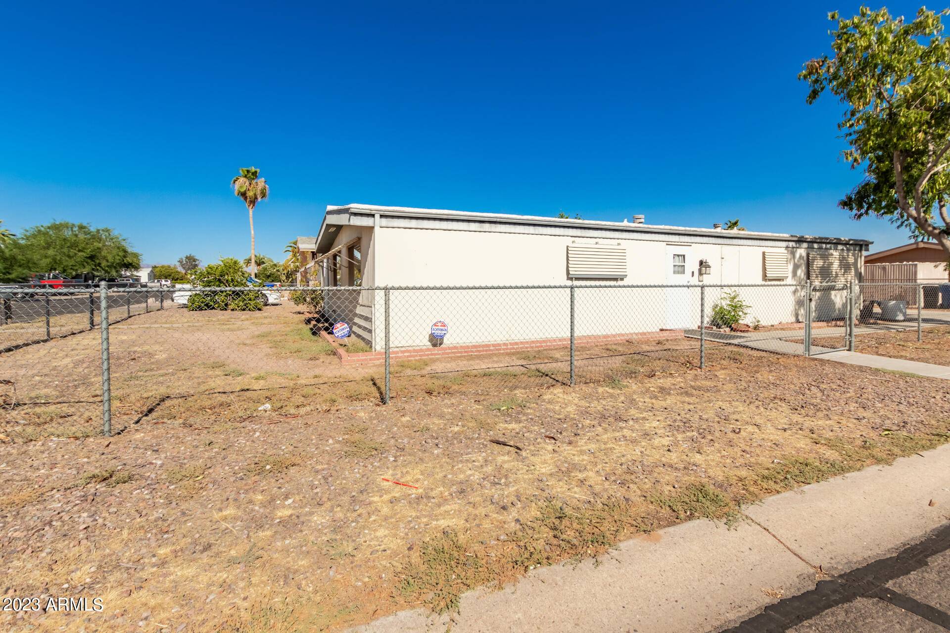 Mesa, AZ 85209,7617 E GLADE Avenue