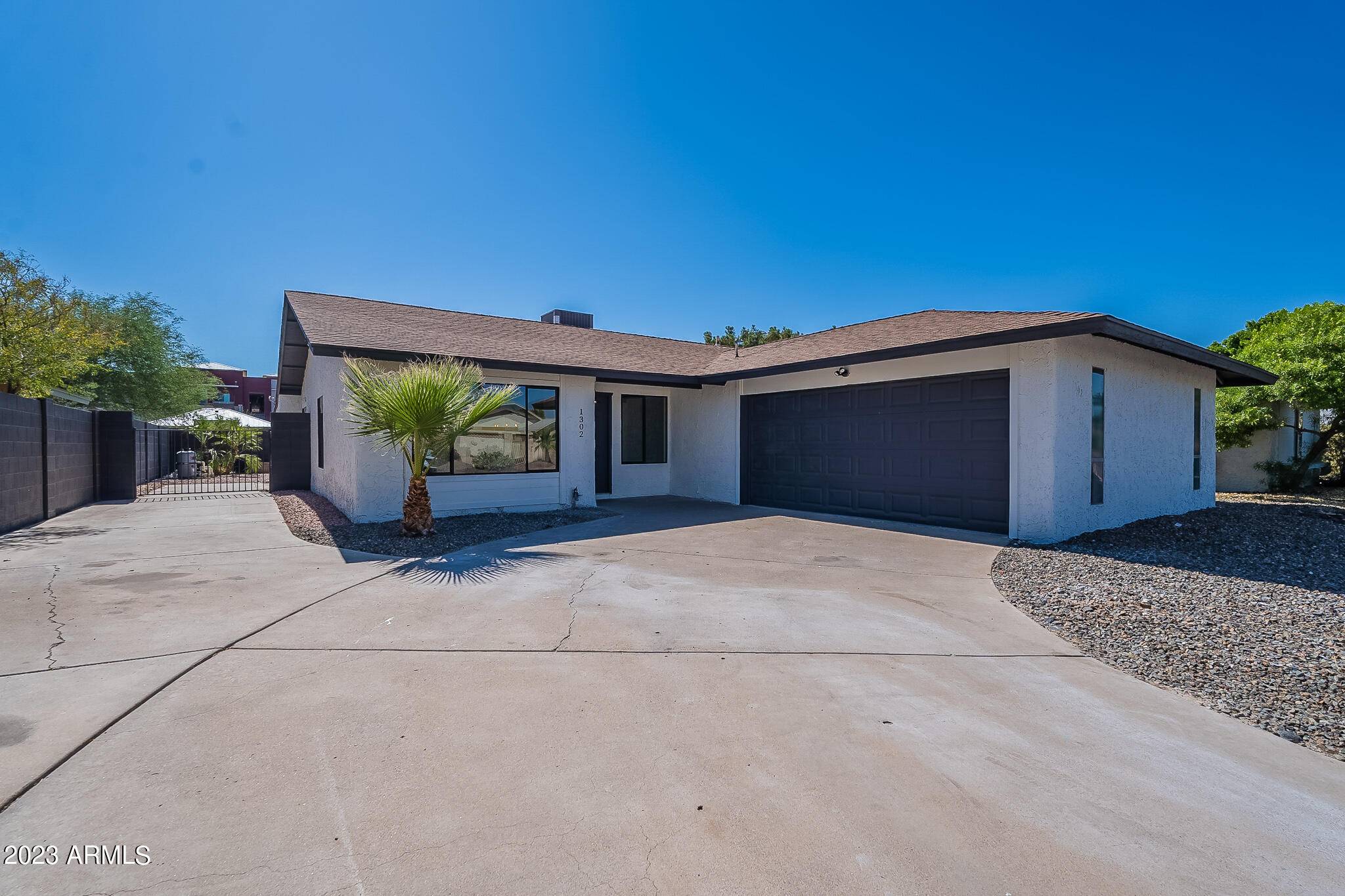 Mesa, AZ 85210,1302 S REVERE --