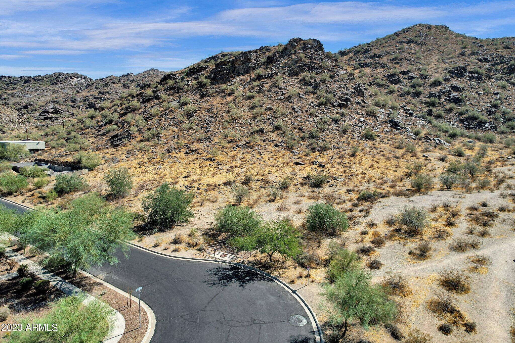 Phoenix, AZ 85042,2105 E BETH Drive #9