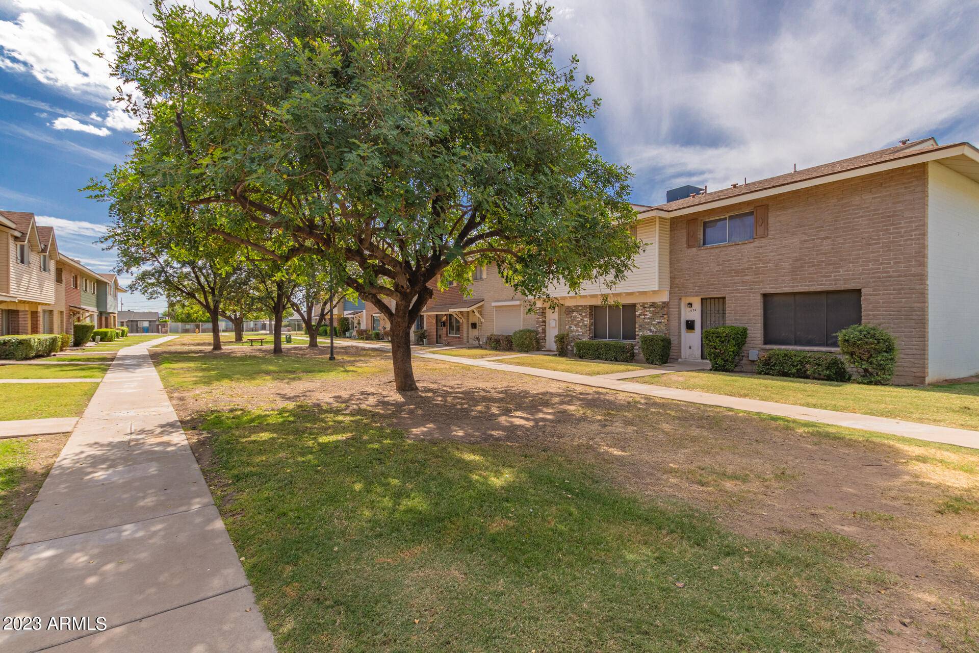 Phoenix, AZ 85015,1568 W CAMPBELL Avenue