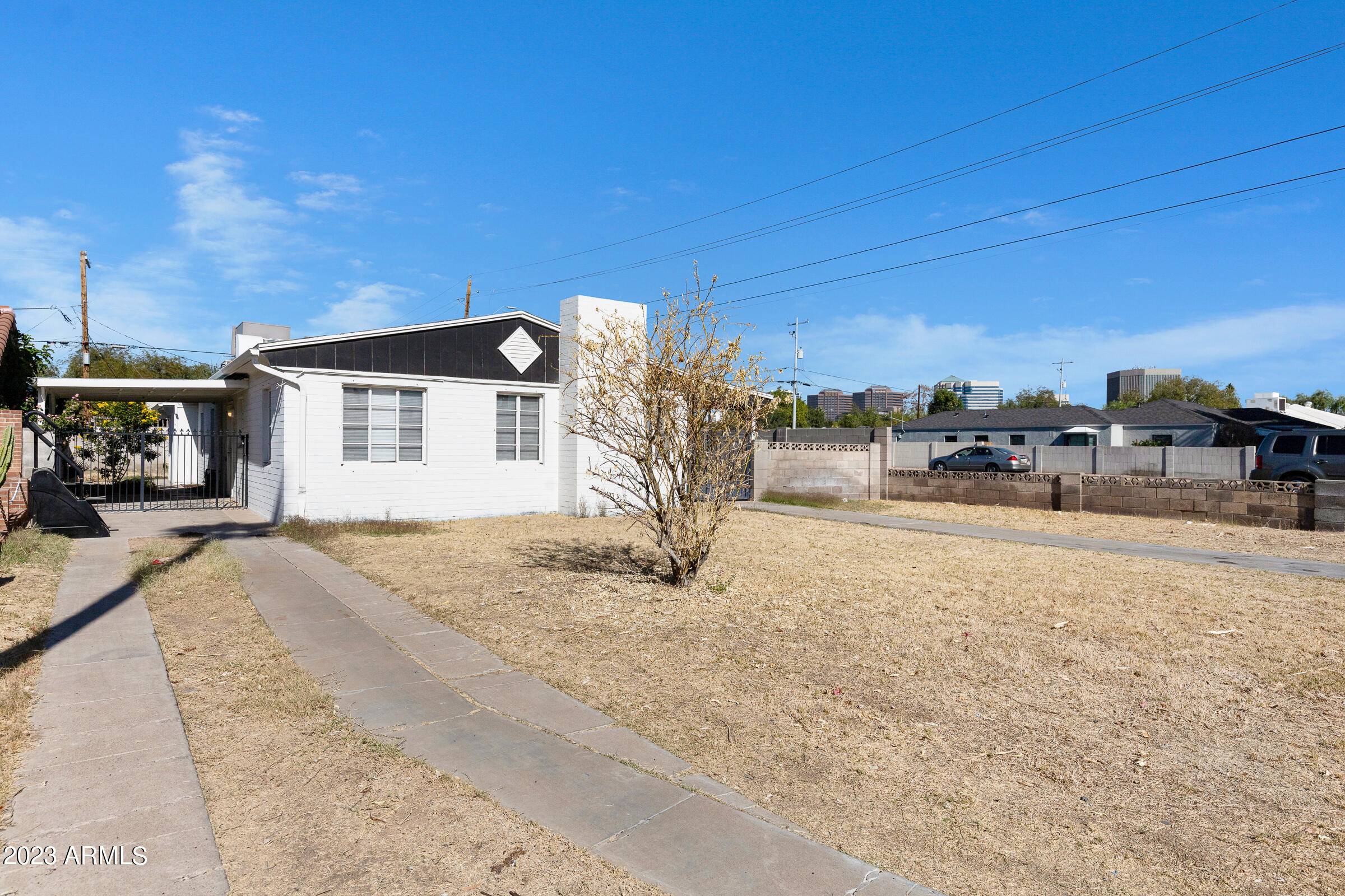 Phoenix, AZ 85007,702 W VERNON Avenue