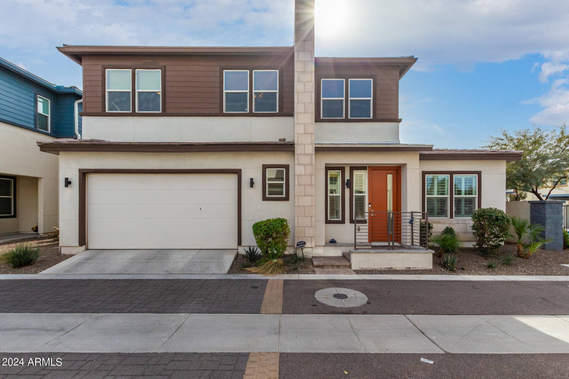 Phoenix, AZ 85014,1555 E OCOTILLO Road #17