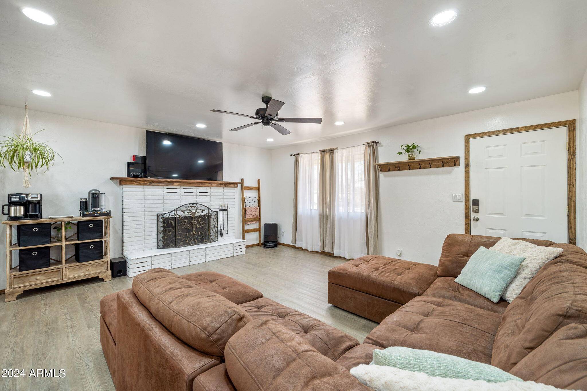 Taylor, AZ 85939,102 N 600 Street W