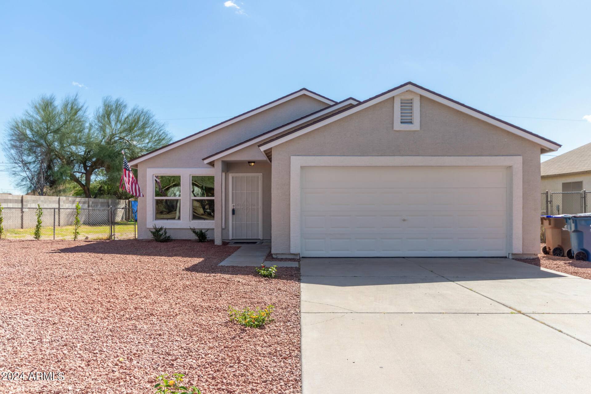 Apache Junction, AZ 85119,595 E PEPPERTREE Avenue