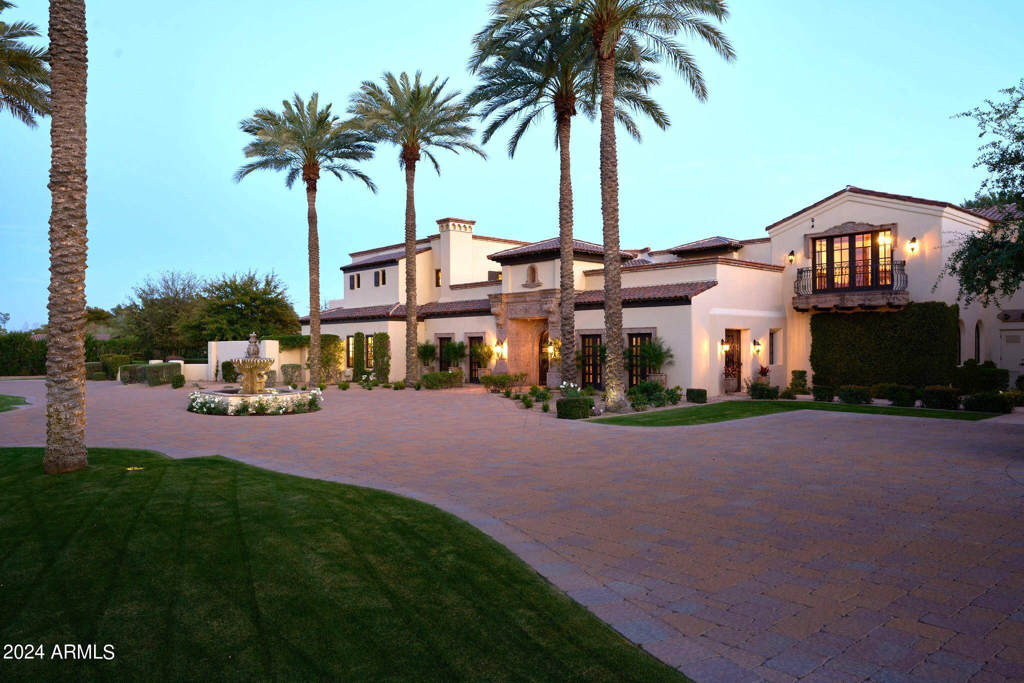 Paradise Valley, AZ 85253,6721 E Cheney Drive