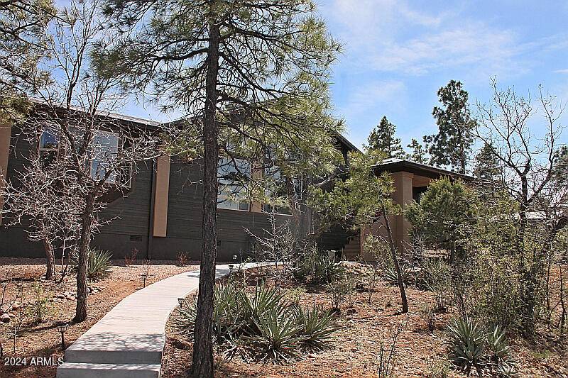 Show Low, AZ 85901,1461 W Snow Creek Trail