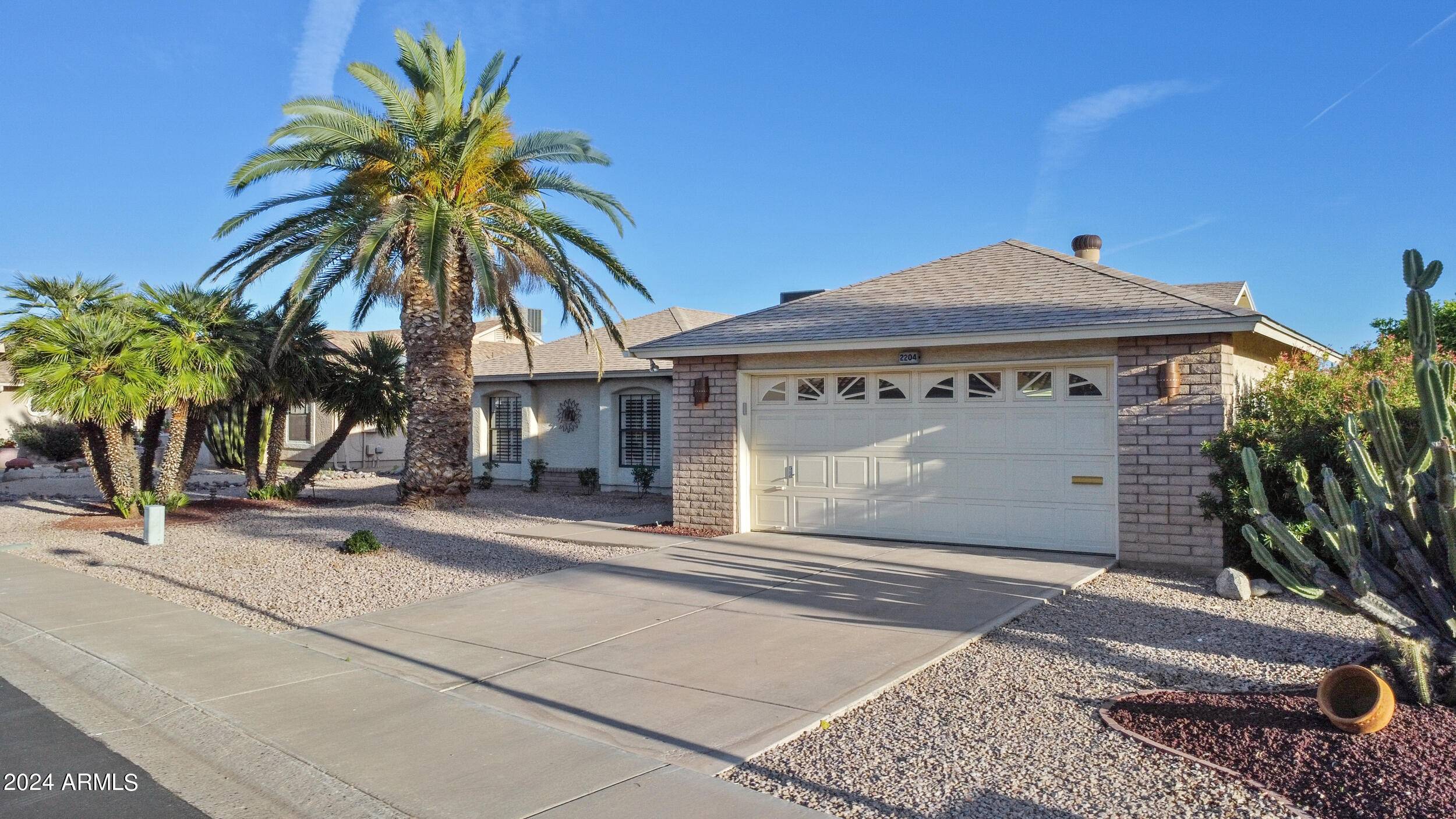 Mesa, AZ 85206,2204 LEISURE WORLD --