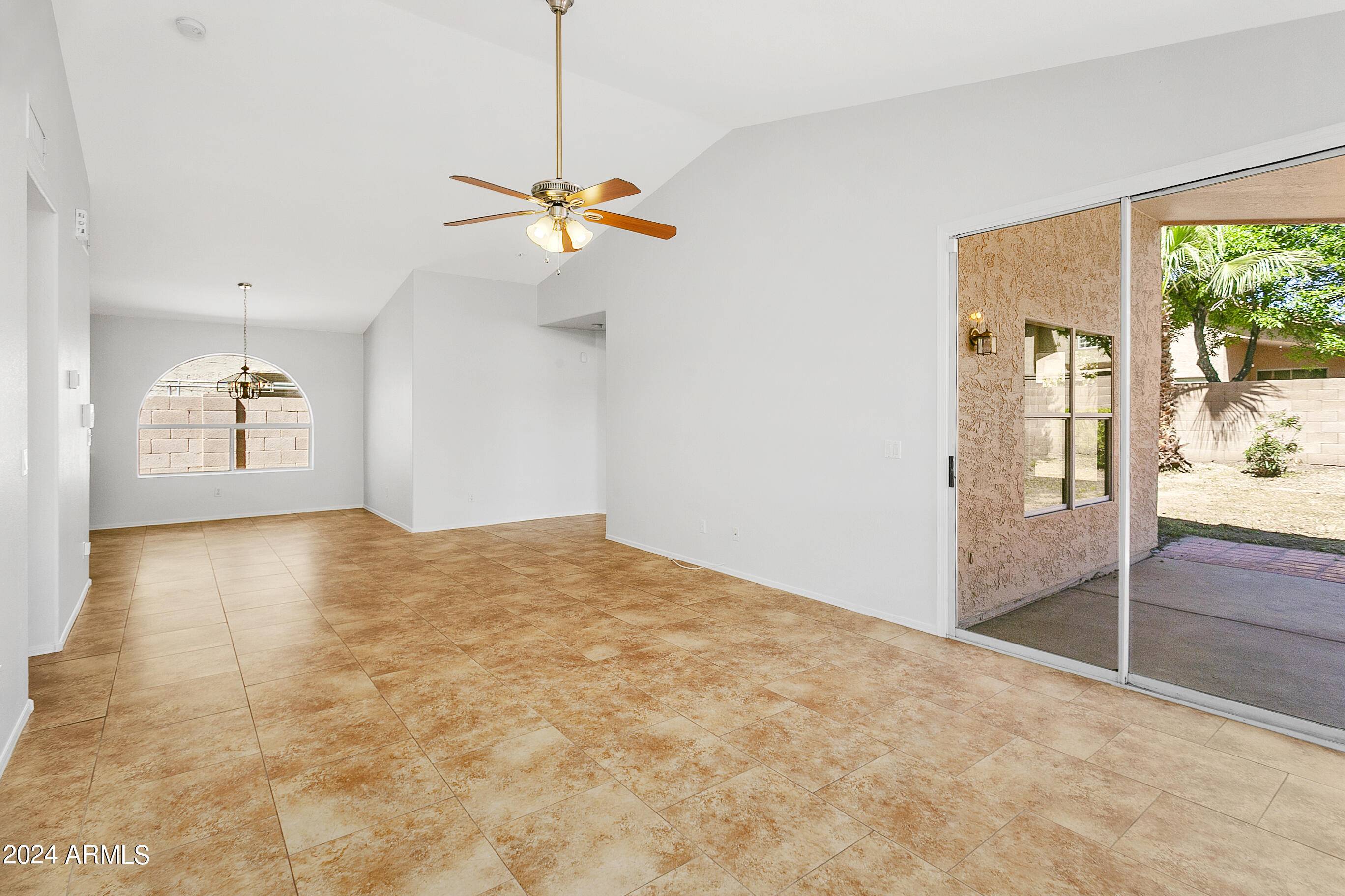 Chandler, AZ 85286,1852 W SPRINGFIELD Way