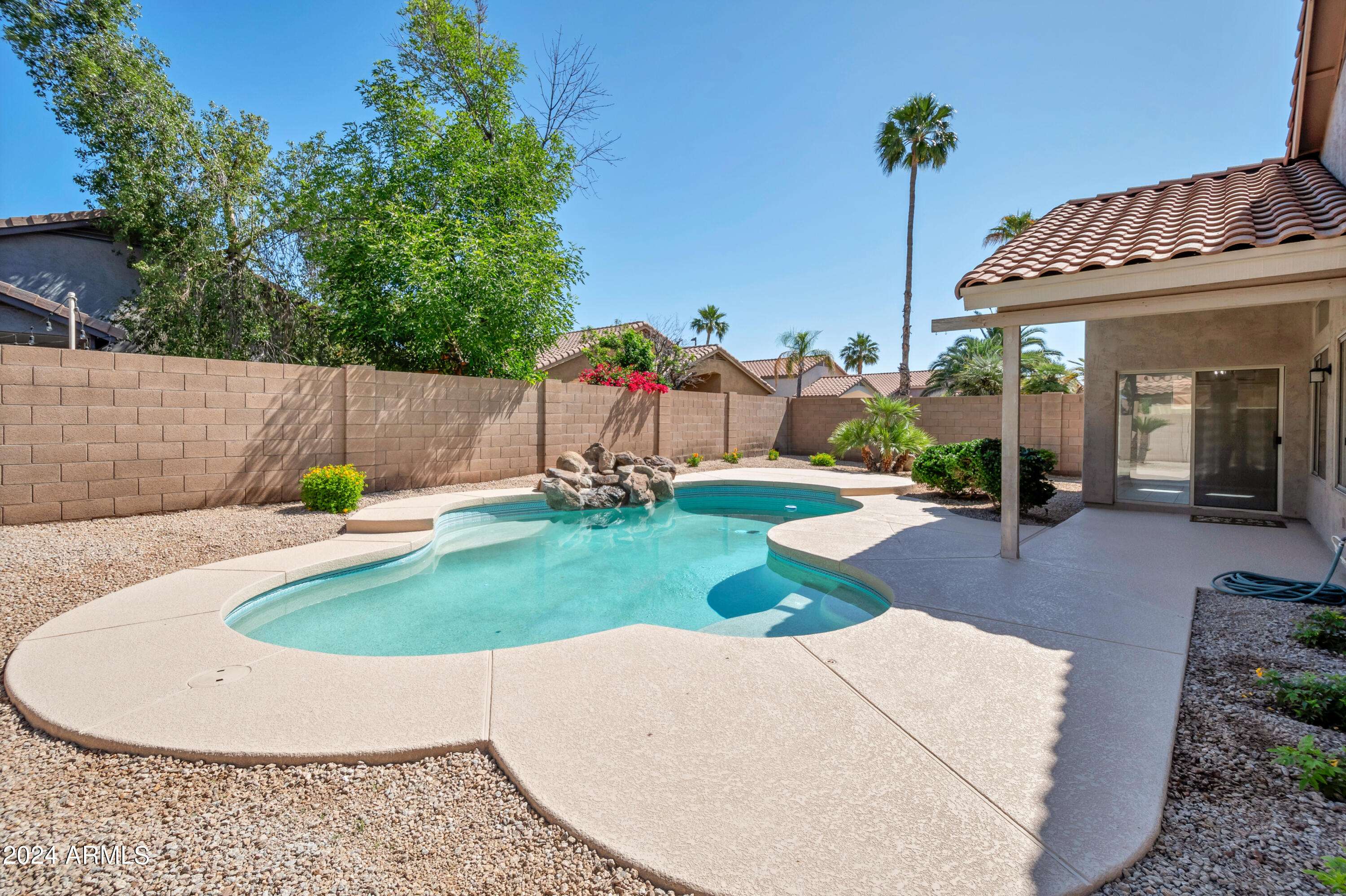 Gilbert, AZ 85296,322 E RAWHIDE Avenue