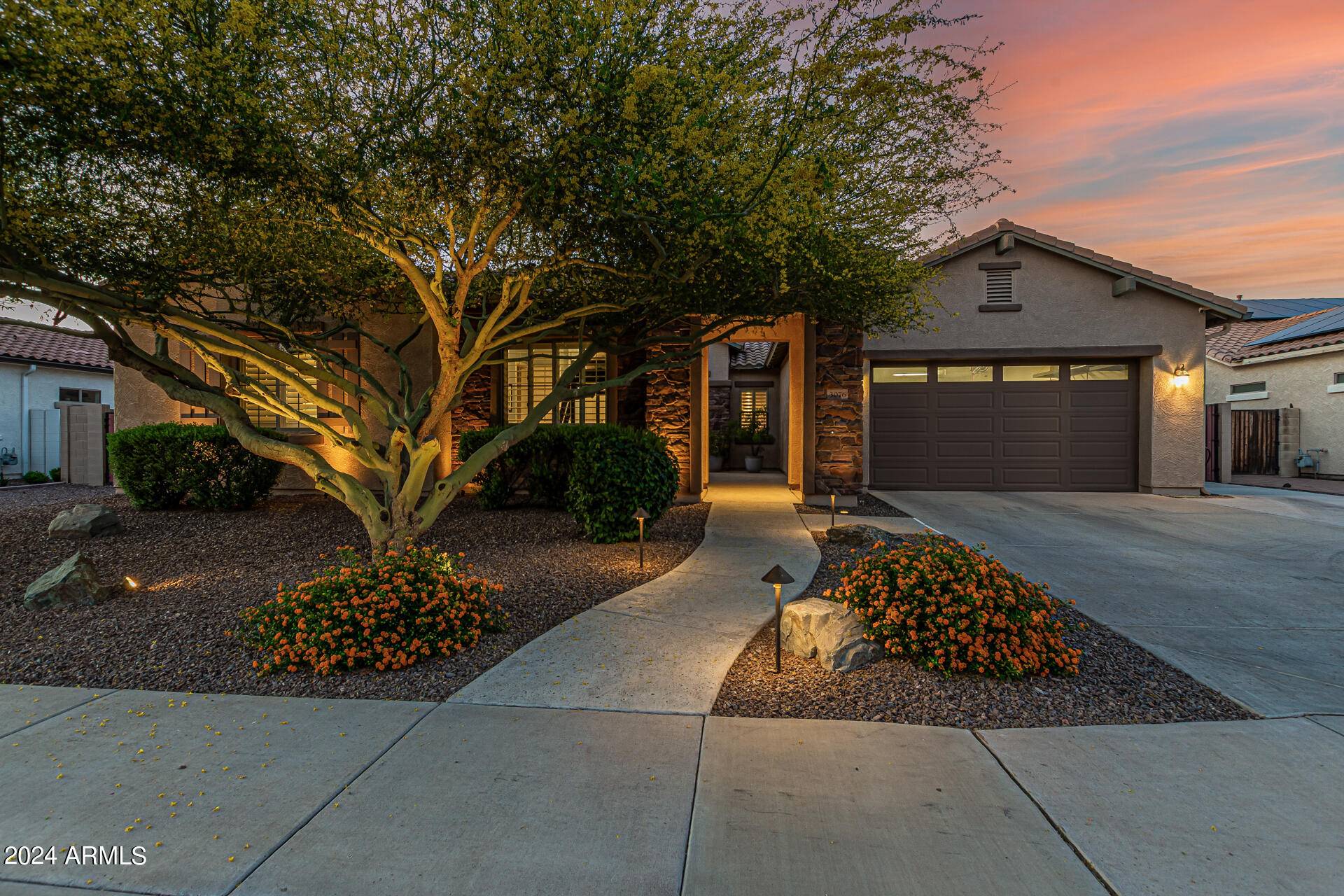 Gilbert, AZ 85297,3076 E ORIOLE Drive