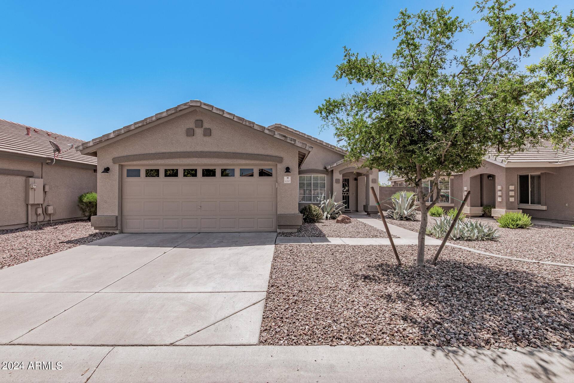 Mesa, AZ 85205,5257 E IVYGLEN Street