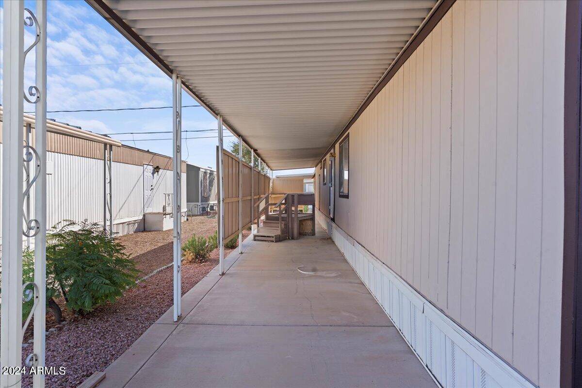 Mesa, AZ 85201,2121 N Center Street #197