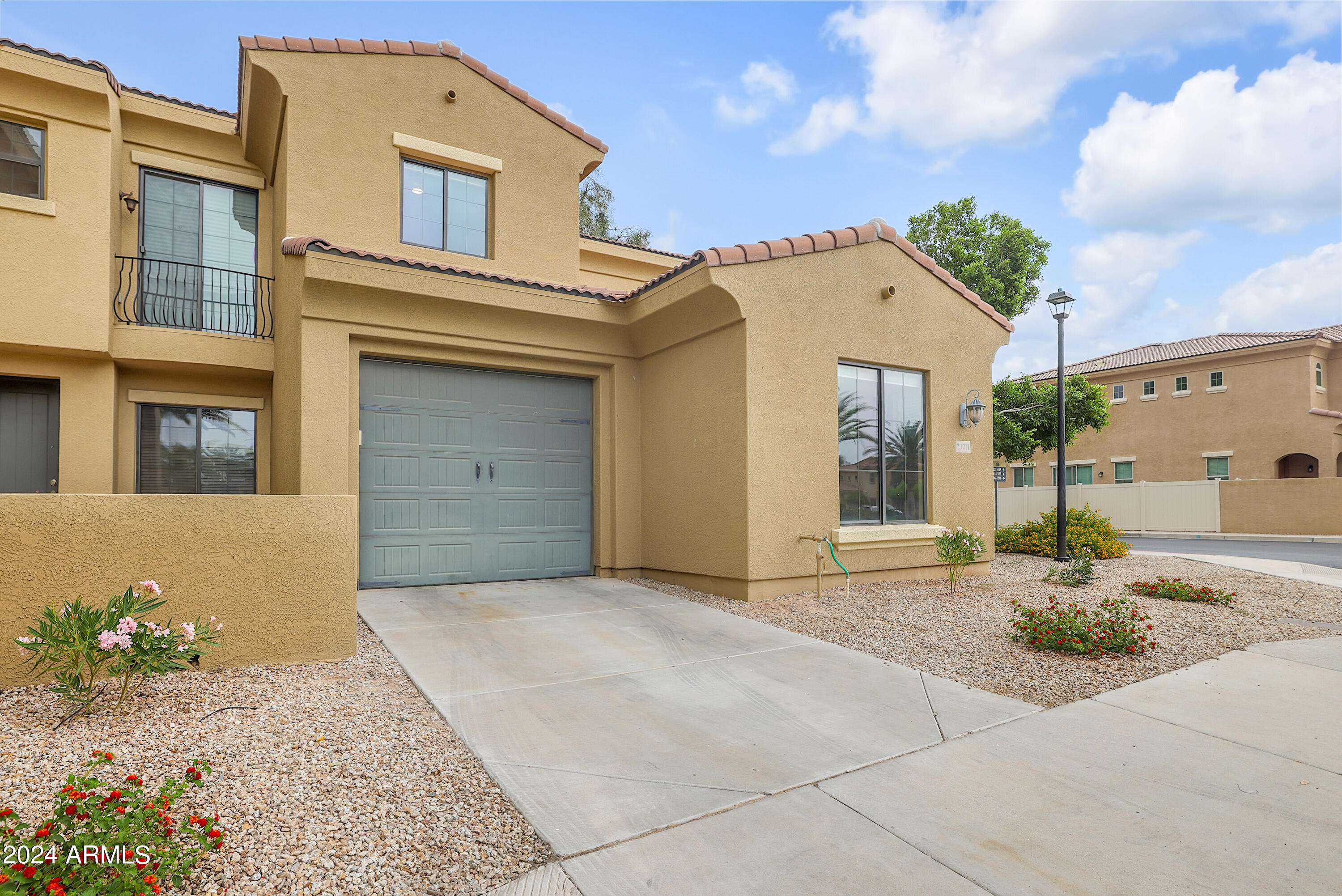 Mesa, AZ 85210,1367 S COUNTRY CLUB Drive #1211