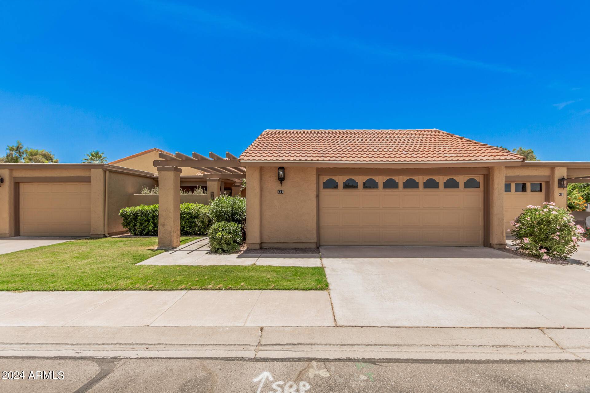 Mesa, AZ 85206,417 LEISURE WORLD --