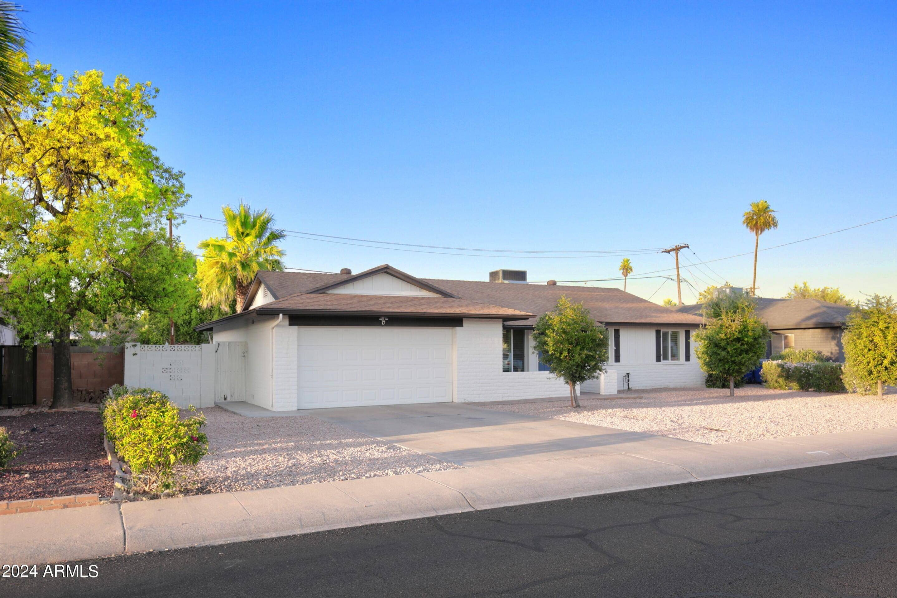 Tempe, AZ 85282,940 E MANHATTON Drive