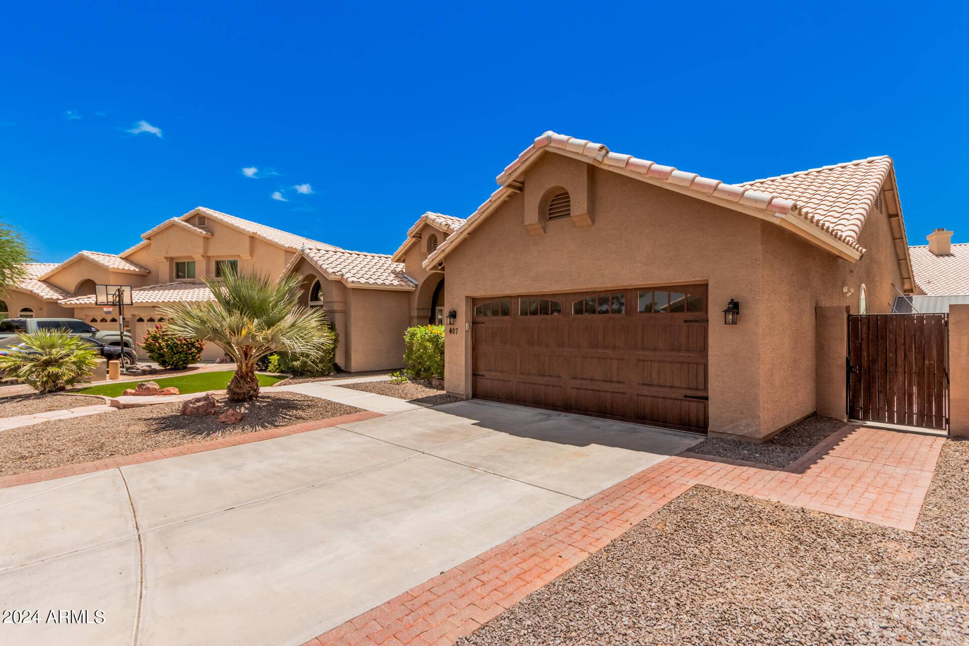 Gilbert, AZ 85233,407 W SAGEBRUSH Street