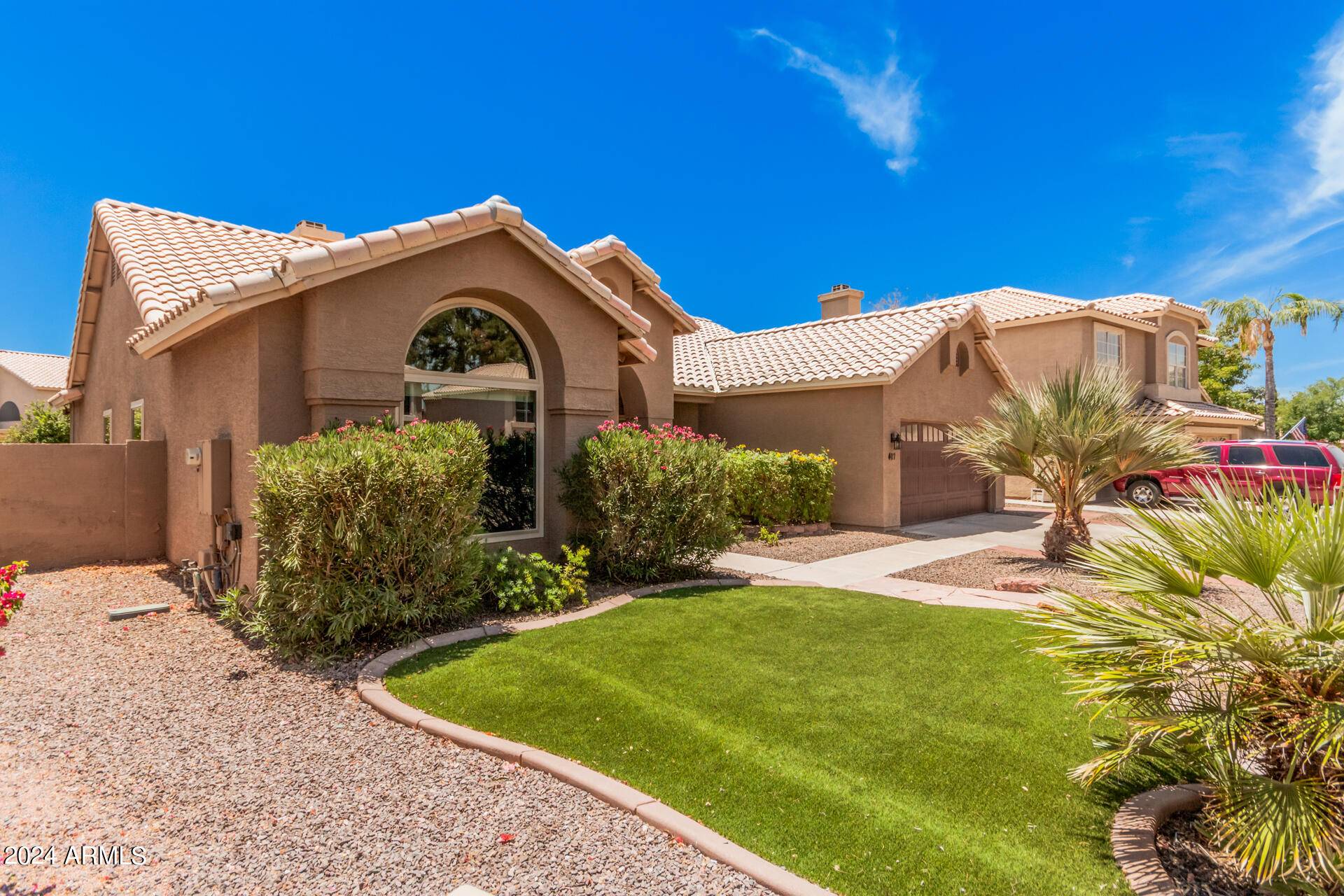 Gilbert, AZ 85233,407 W SAGEBRUSH Street