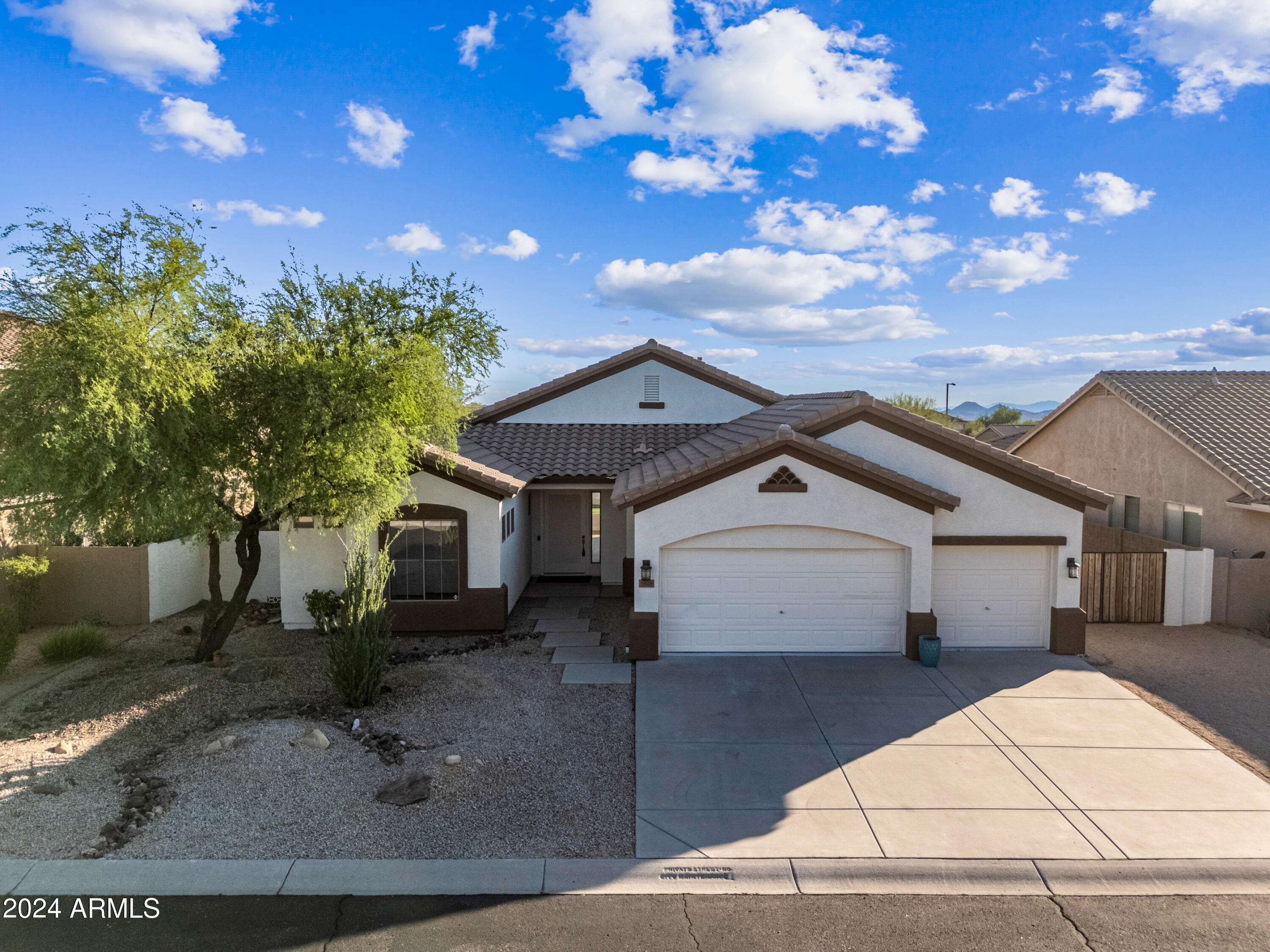 Cave Creek, AZ 85331,5525 E DUSTY WREN Drive