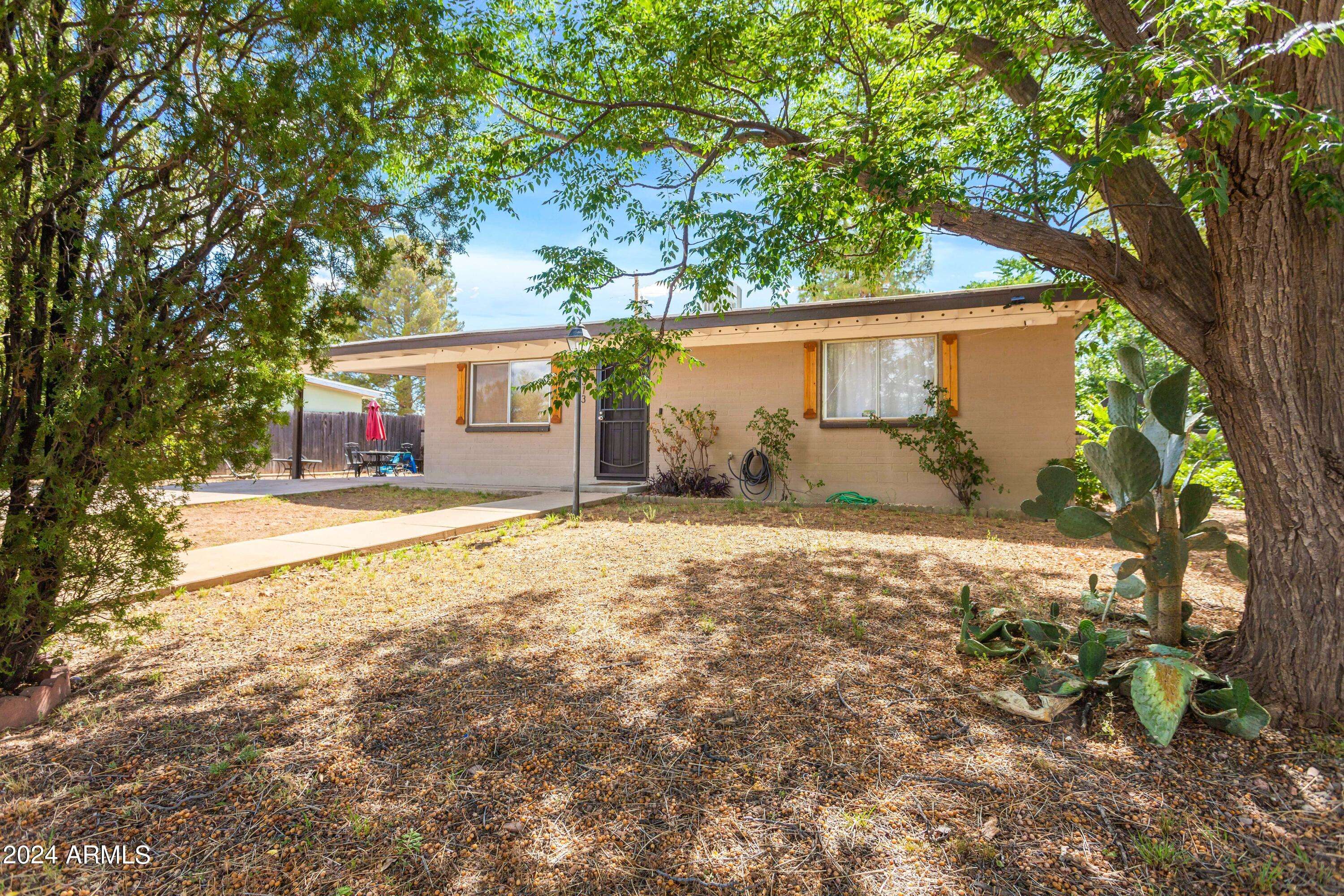 Huachuca City, AZ 85616,313 3RD Street