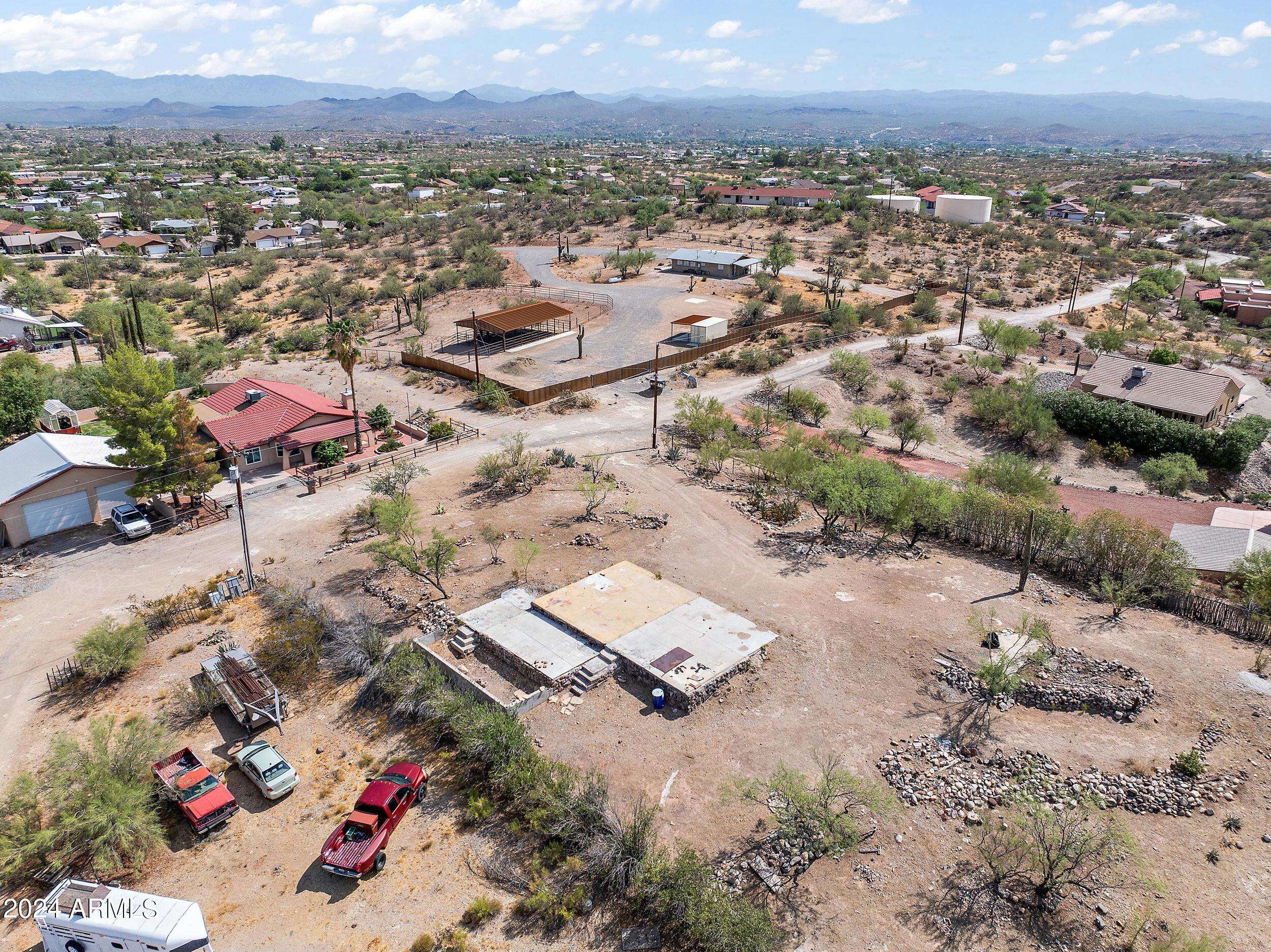 Wickenburg, AZ 85390,1755 CORRAL Drive #-