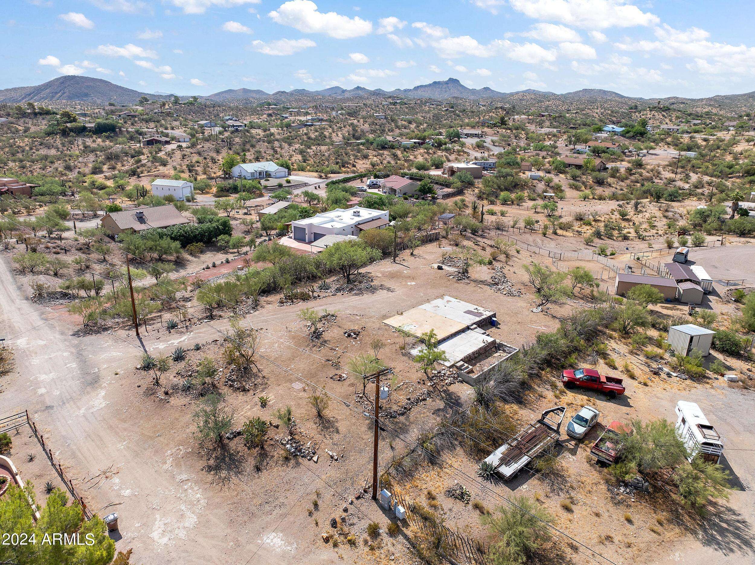 Wickenburg, AZ 85390,1755 CORRAL Drive #-