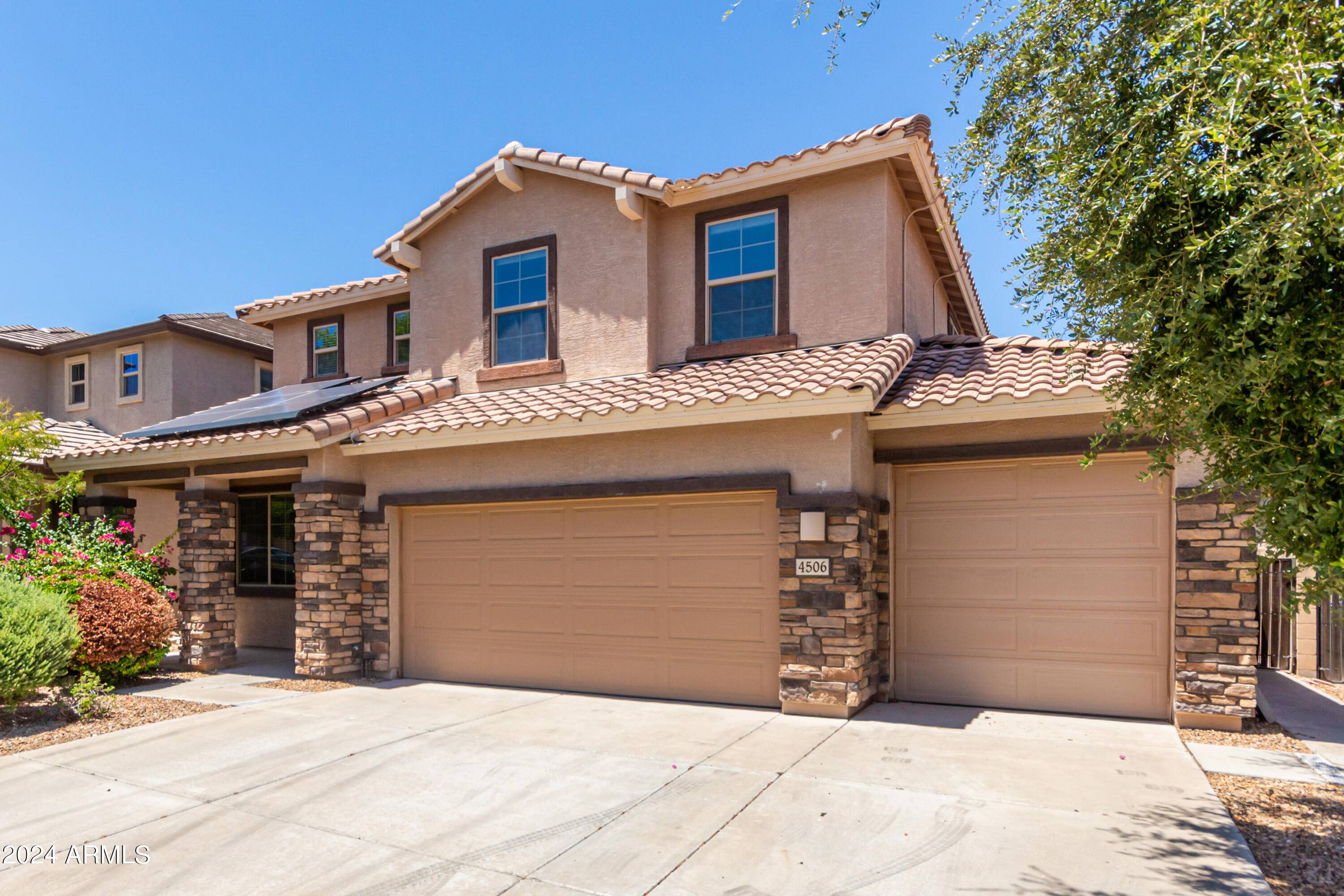 San Tan Valley, AZ 85144,4506 W MAGGIE Drive