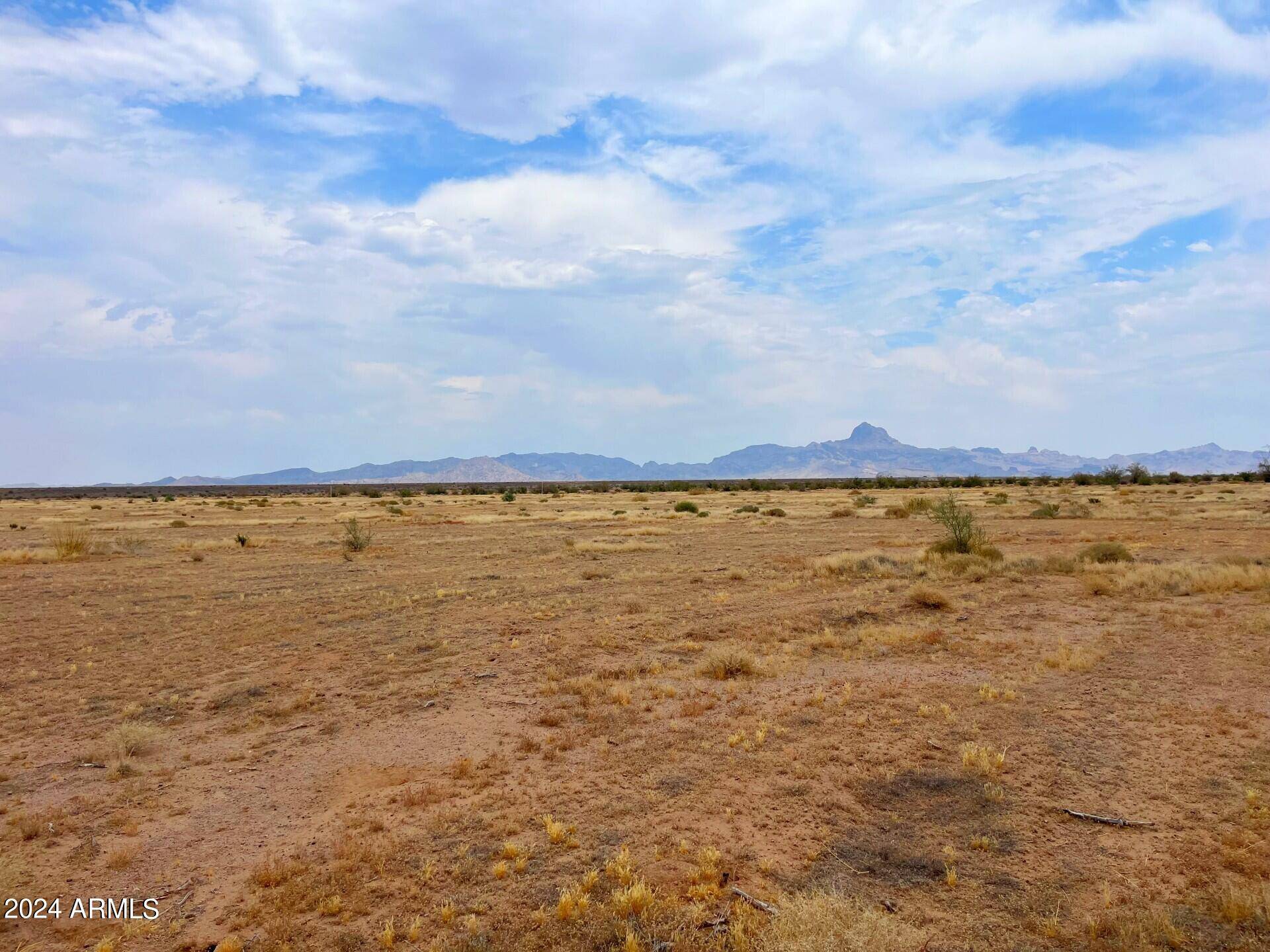 Tonopah, AZ 85354,553 W SALOME Highway #-