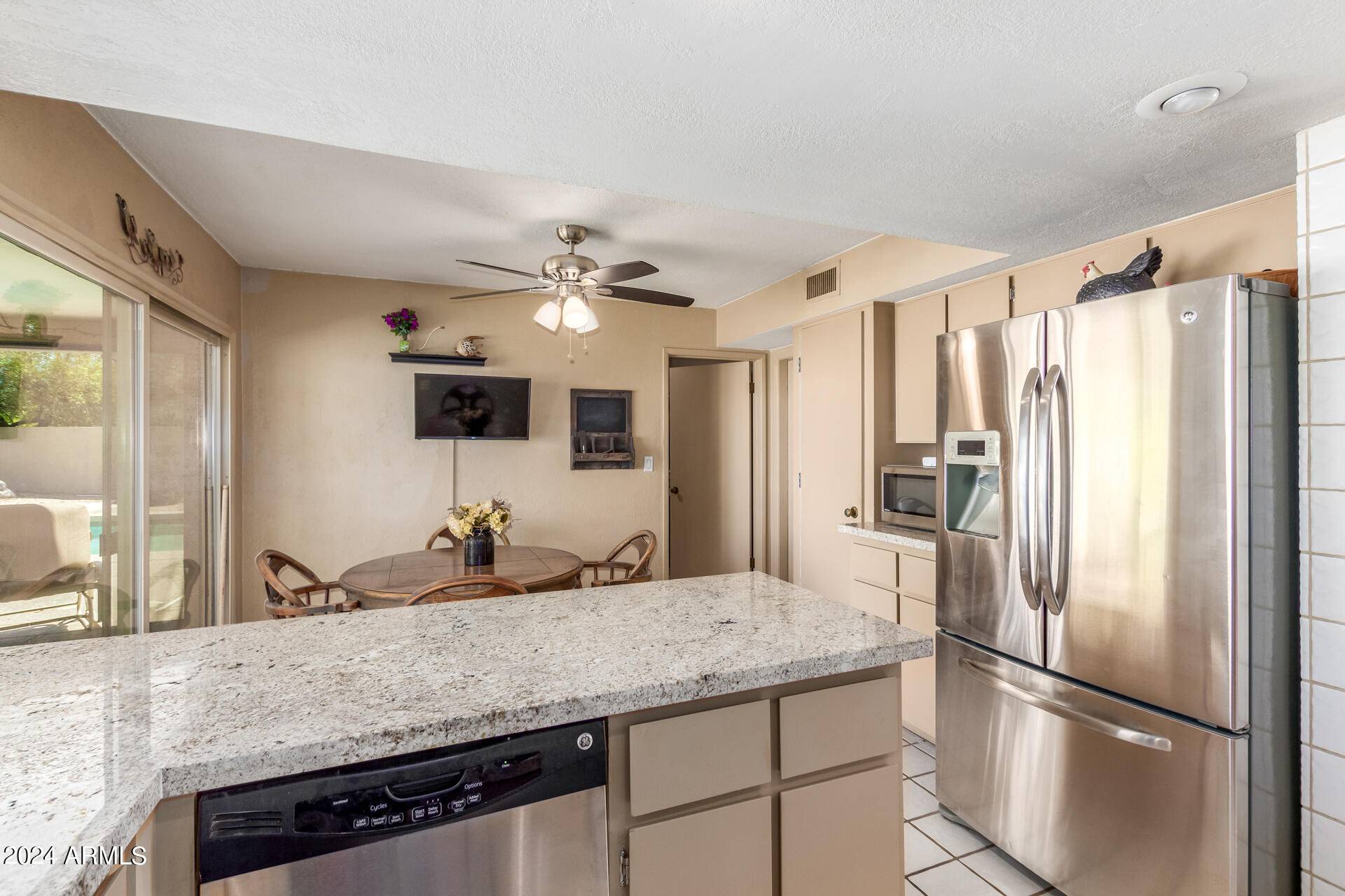 Phoenix, AZ 85022,320 E JOAN D ARC Avenue
