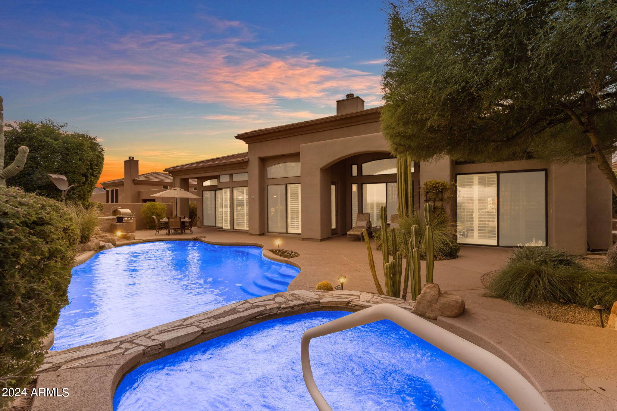 Fountain Hills, AZ 85268,9623 N LONGFEATHER --