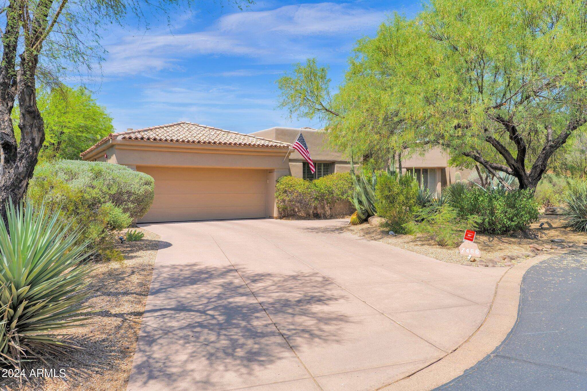 Scottsdale, AZ 85266,7466 E THORNTREE Drive