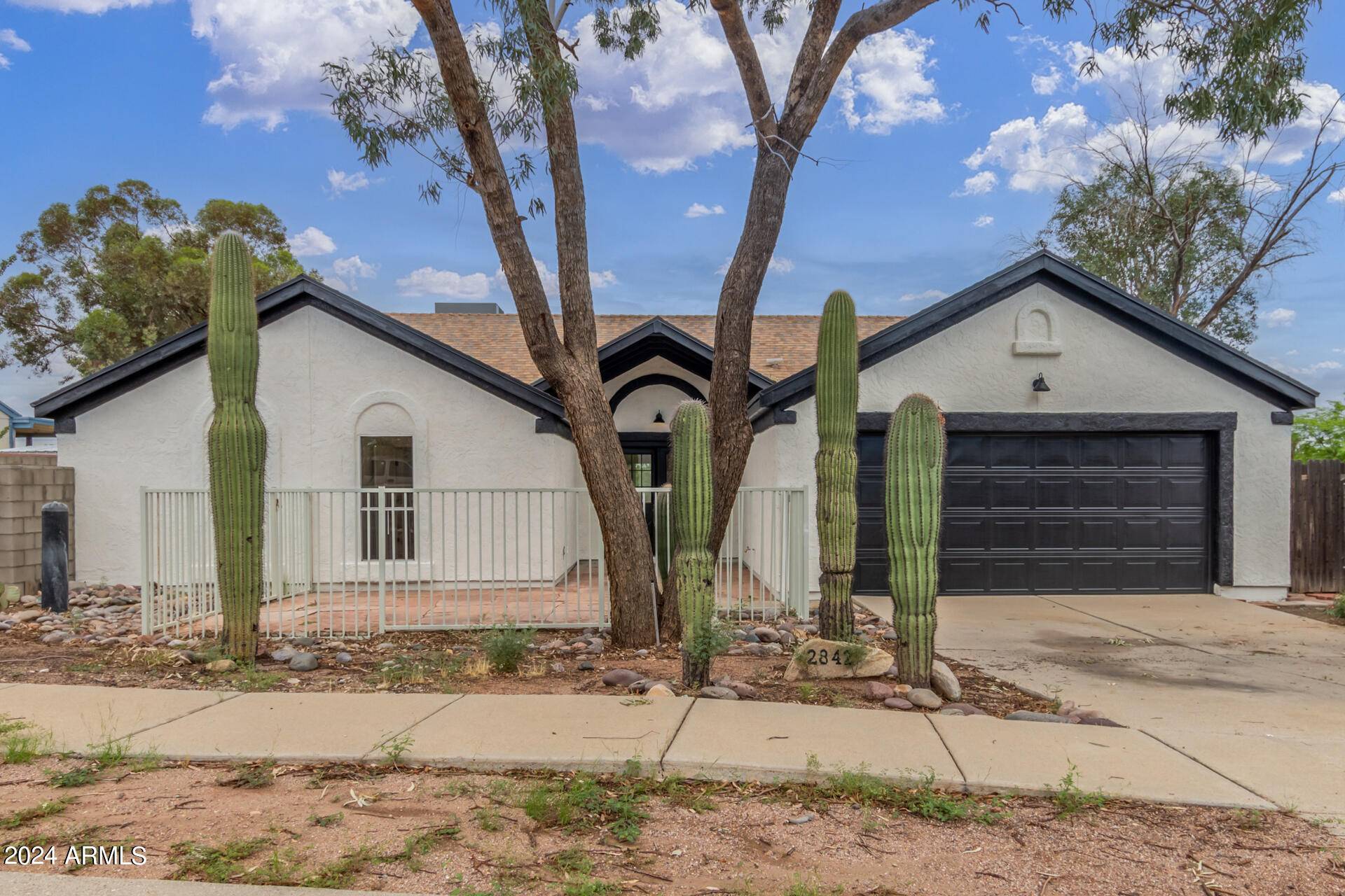 Tucson, AZ 85745,2842 W AVENIDA AZAHAR --