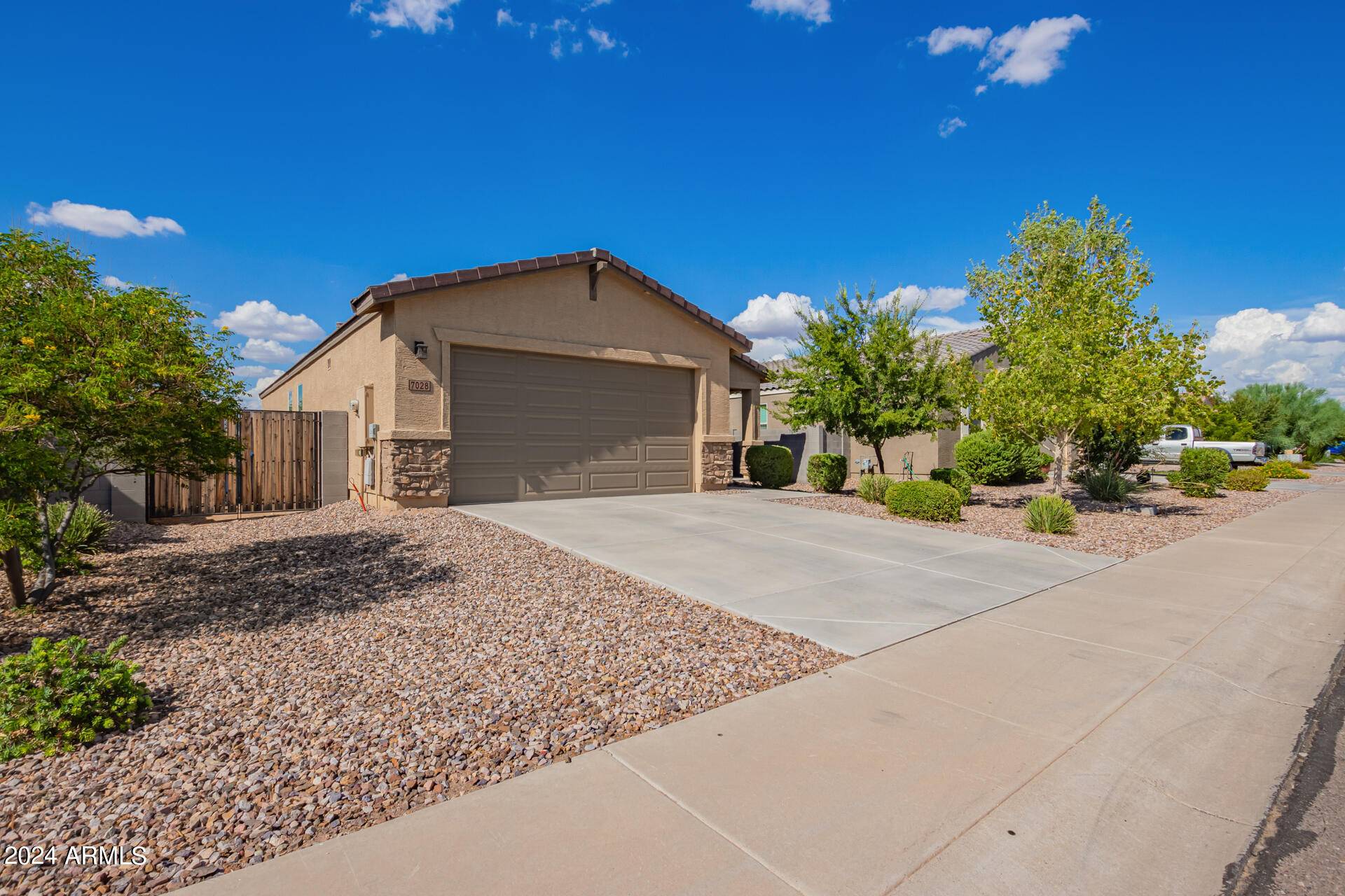 San Tan Valley, AZ 85143,7028 E GAMEBIRD Way