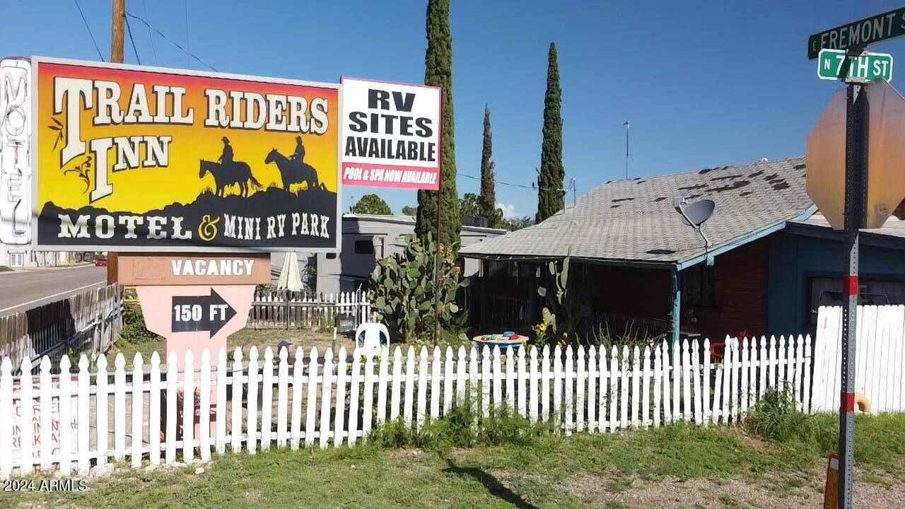 Tombstone, AZ 85638,13 N 7TH Street