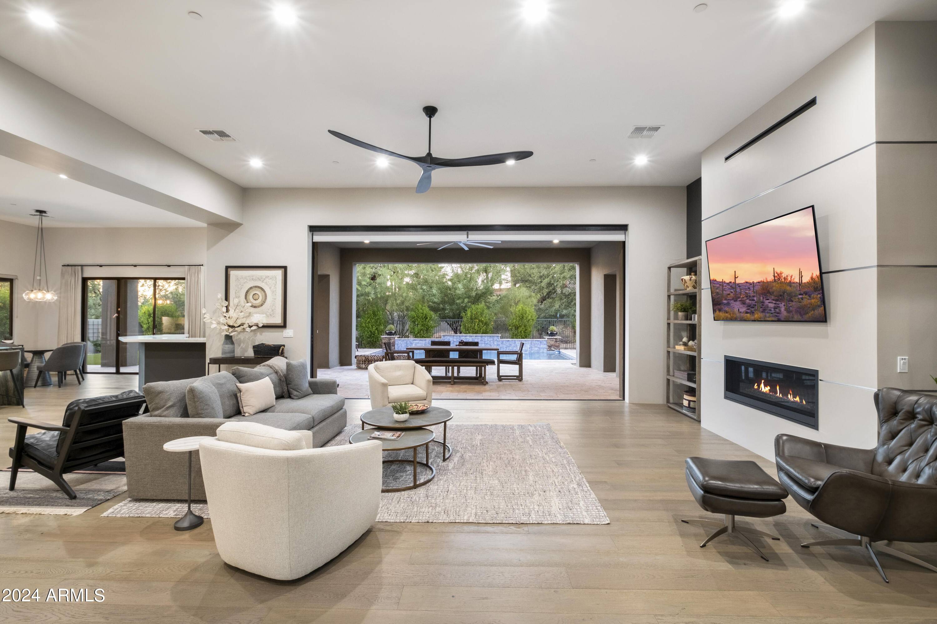 Scottsdale, AZ 85266,8742 E WOODLEY Way