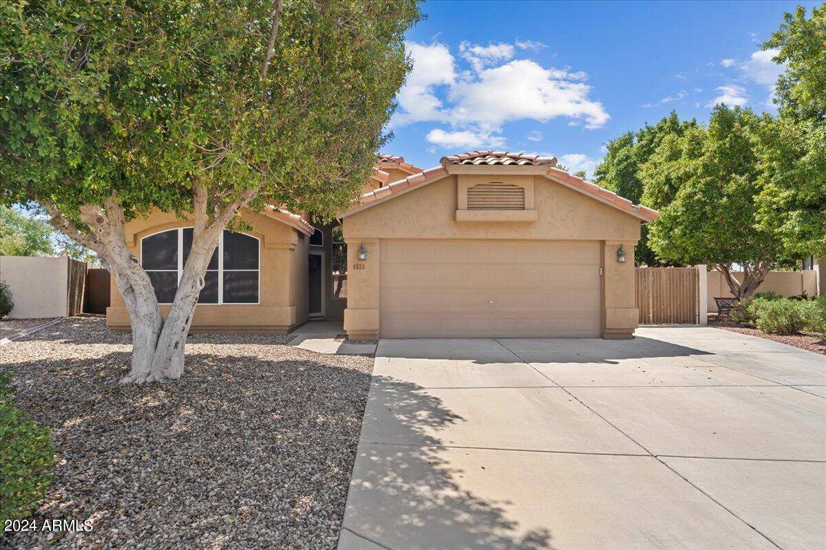 Peoria, AZ 85382,9523 W RUNION Drive