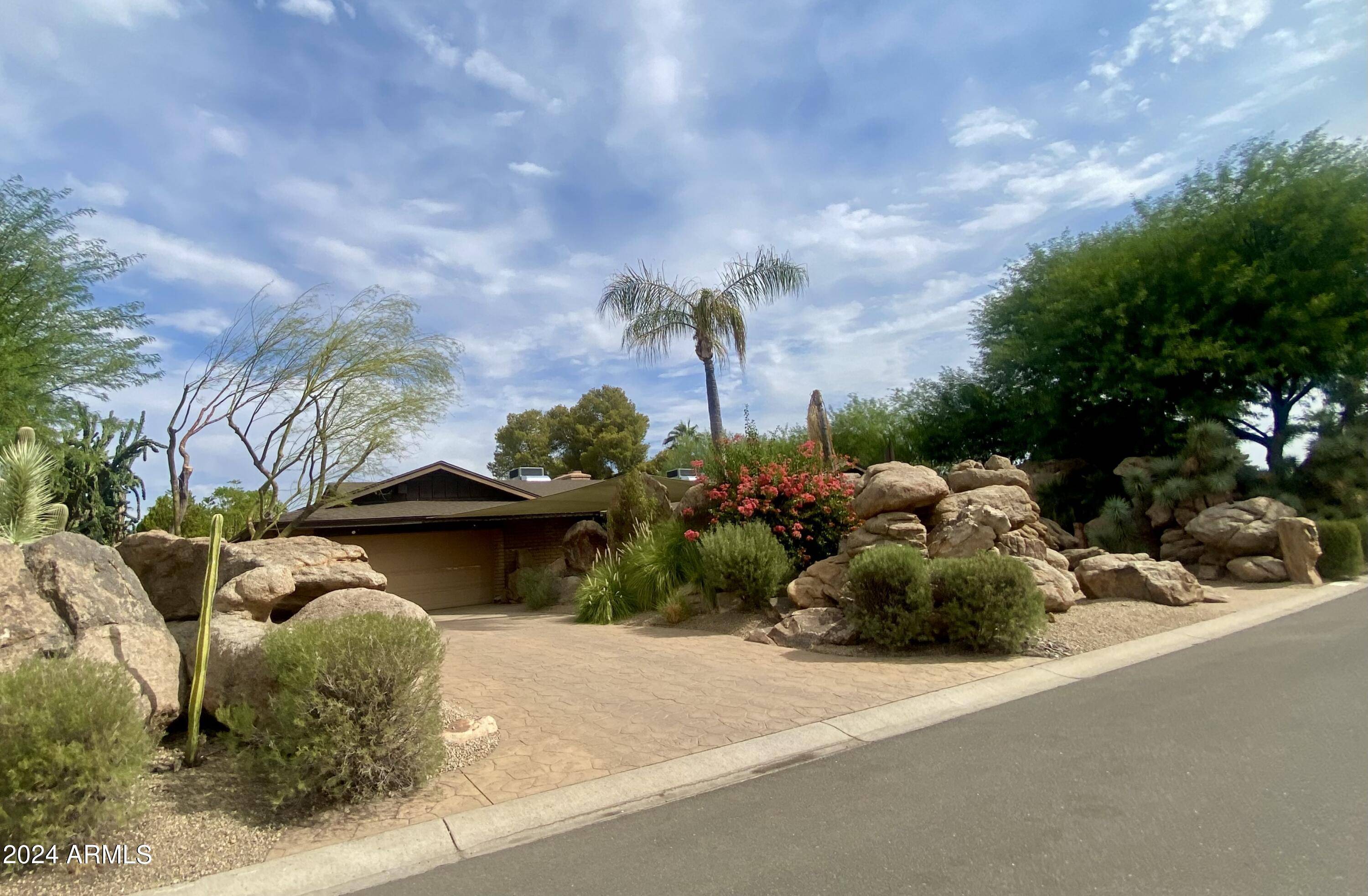 Scottsdale, AZ 85254,5626 E CHARTER OAK Road