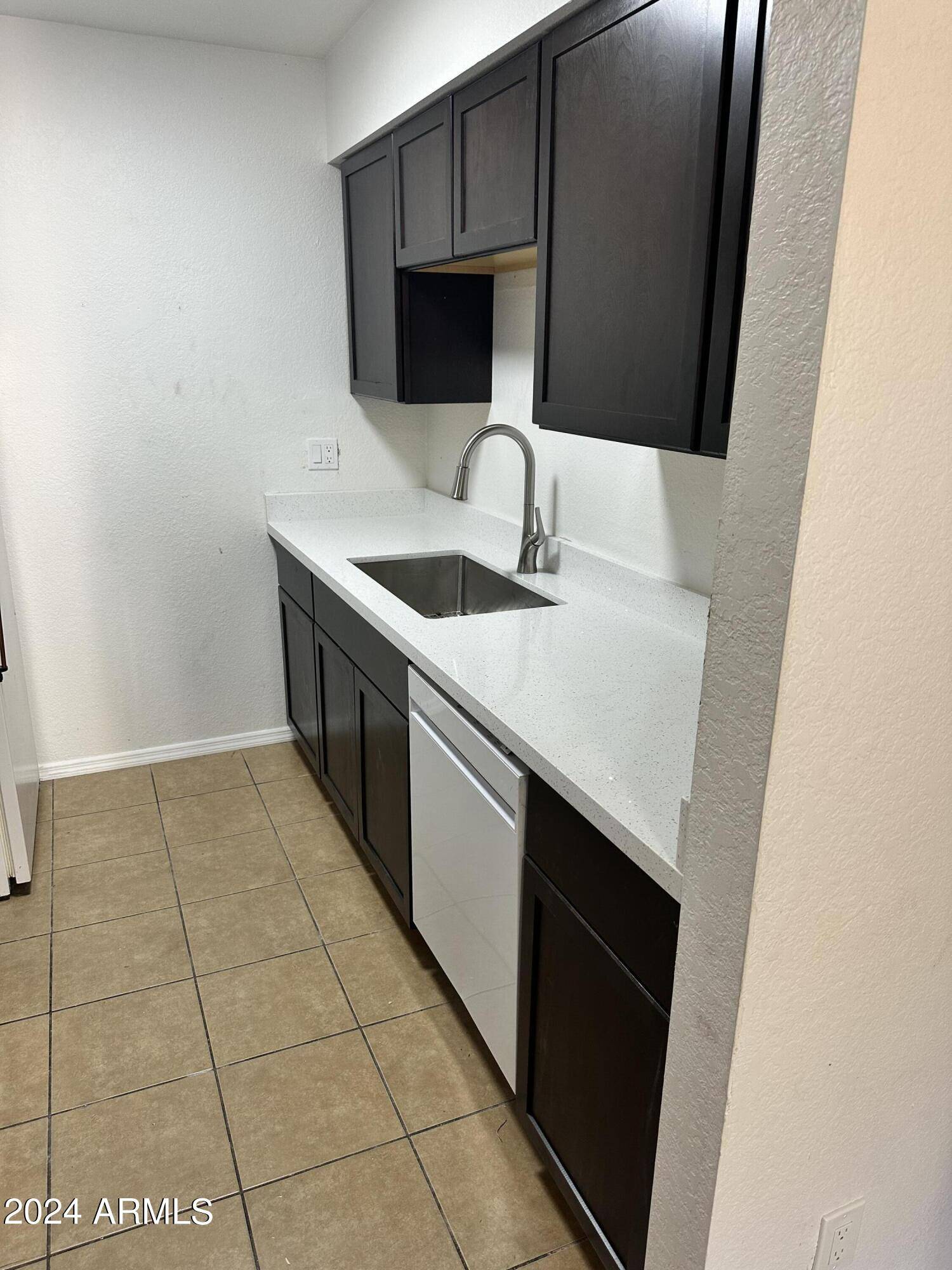 Mesa, AZ 85215,2729 N SALEM Street #102