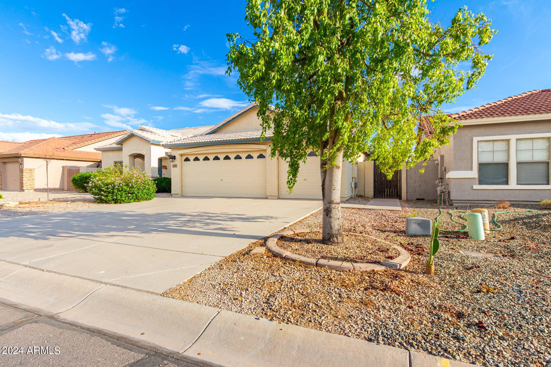 San Tan Valley, AZ 85140,4149 E SOMERSET Way